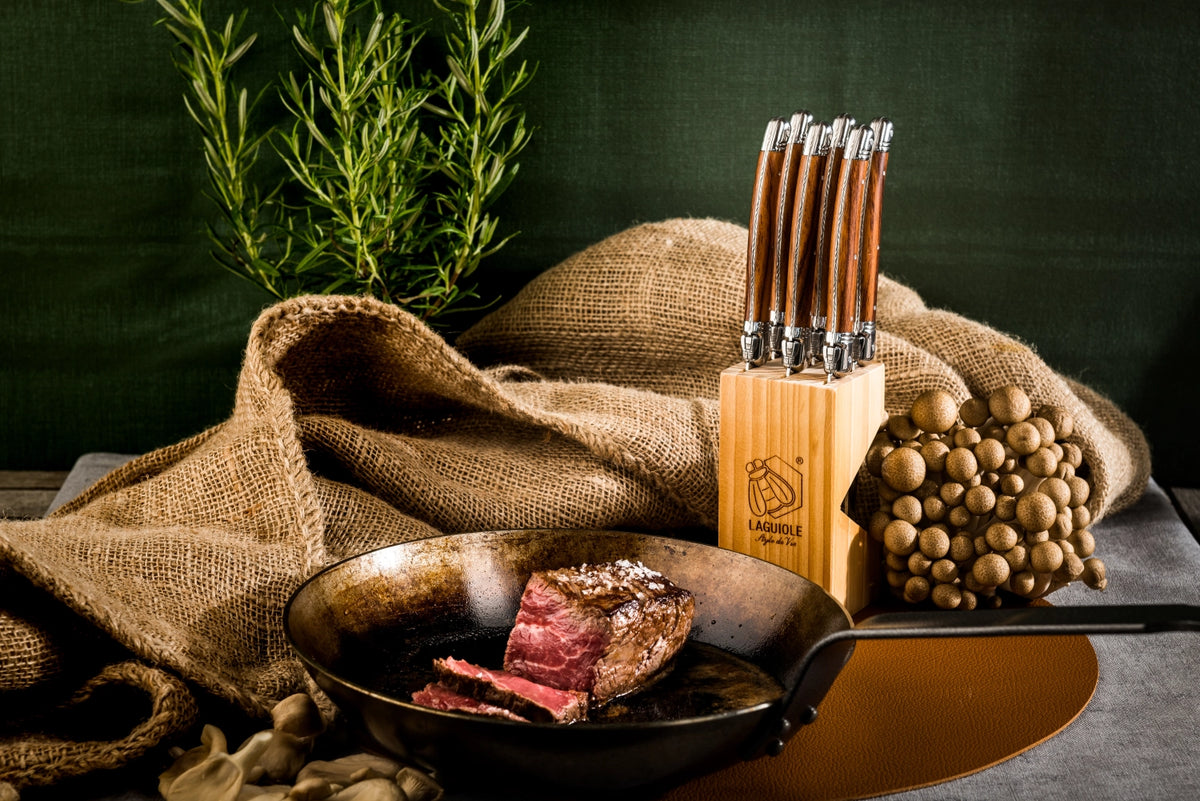 Premium Line Steakmesser Wood 1.8mm in Mehrfarbig präsentiert im Onlineshop von KAQTU Design AG. Küchenmesser ist von Laguiole Style de Vie