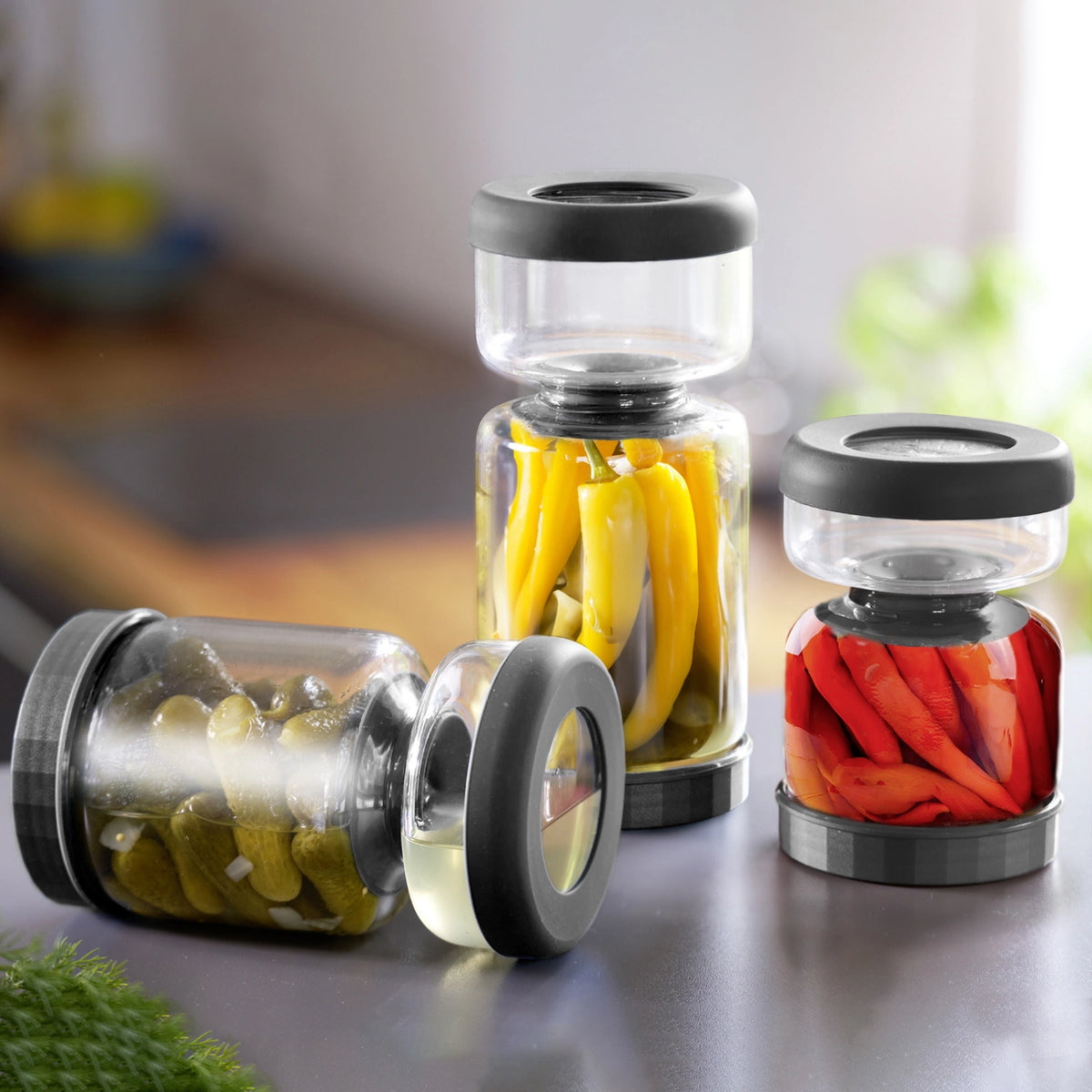 Abtropfglas 900ml in Transparent präsentiert im Onlineshop von KAQTU Design AG. Aufbewahrungsbehälter ist von Westmark
