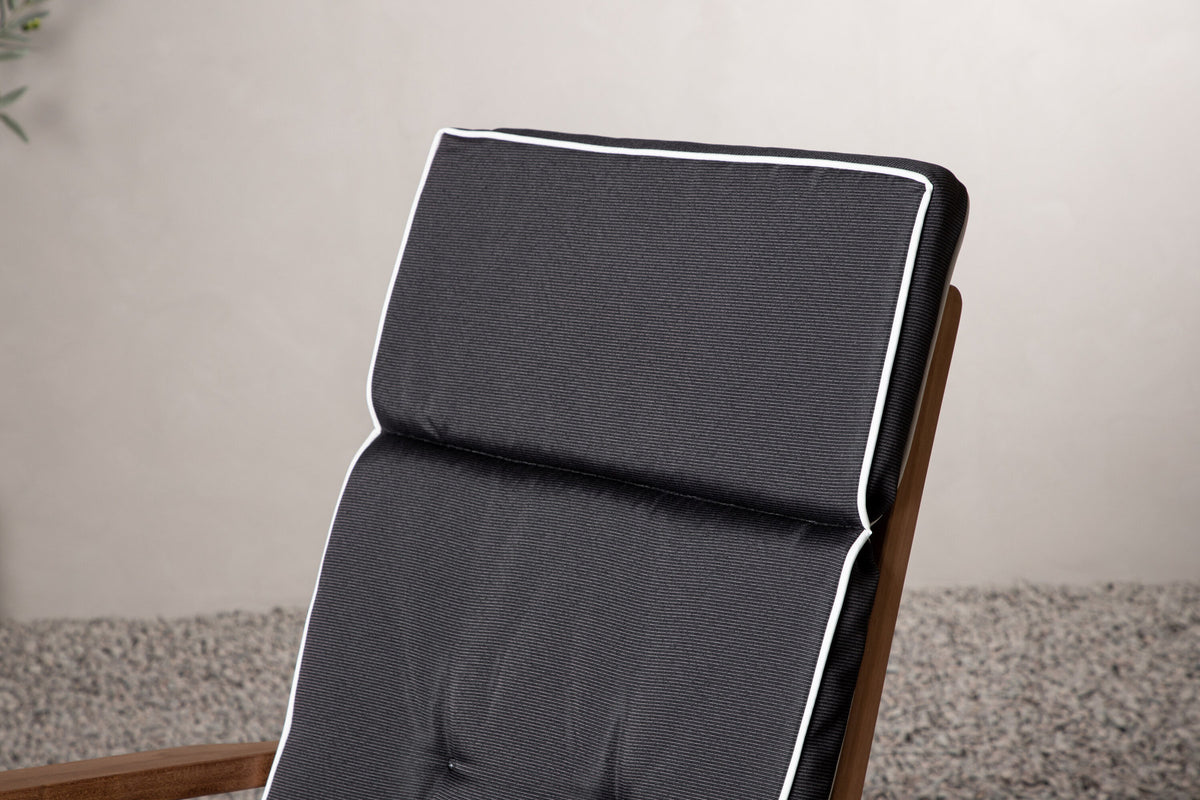 Classic Kissen in Grau präsentiert im Onlineshop von KAQTU Design AG. Sitzkissen ist von Venture Home