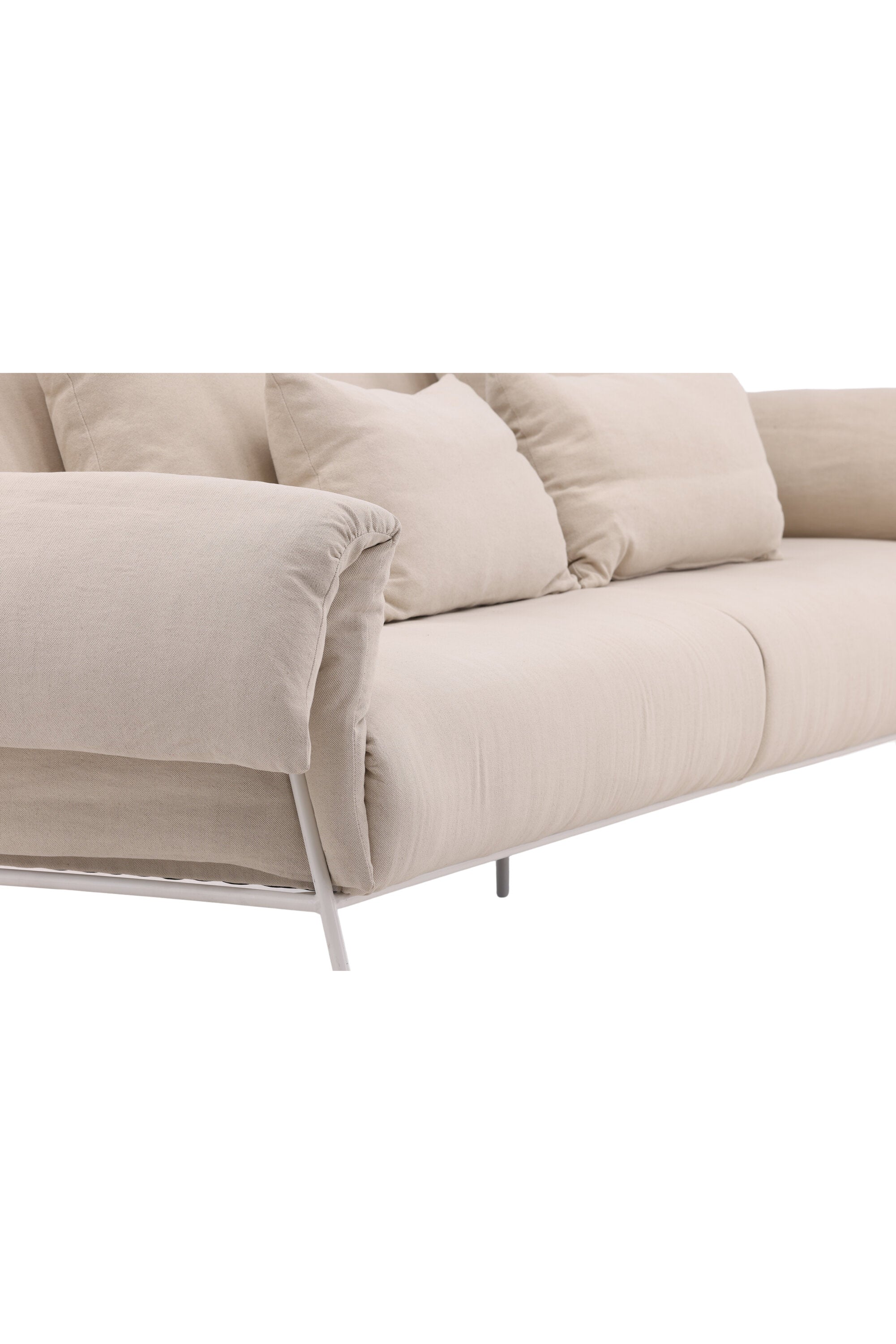 Öckerö Sofa in Beige präsentiert im Onlineshop von KAQTU Design AG. 3er Sofa ist von Vind