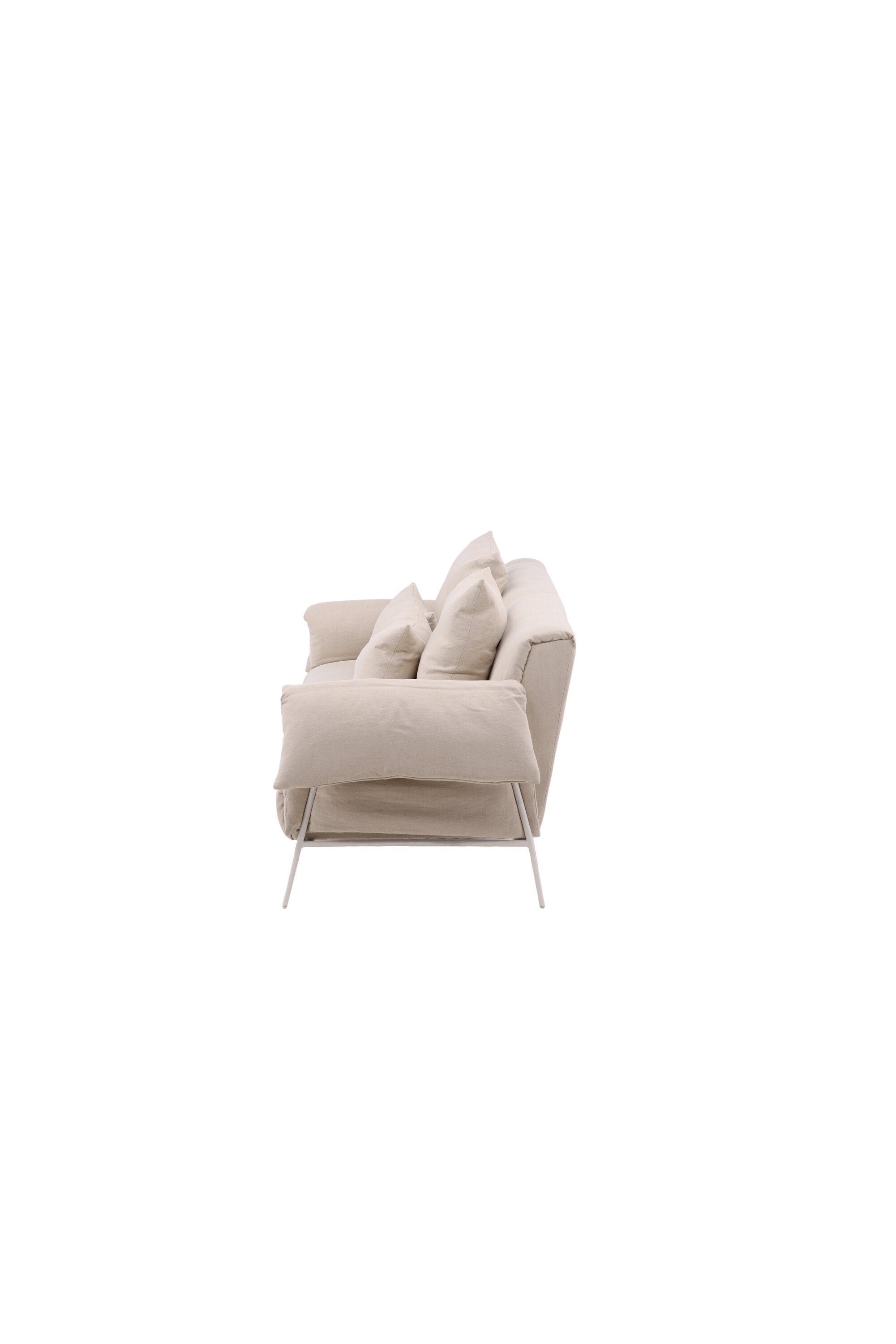 Öckerö Sofa in Beige präsentiert im Onlineshop von KAQTU Design AG. 3er Sofa ist von Vind