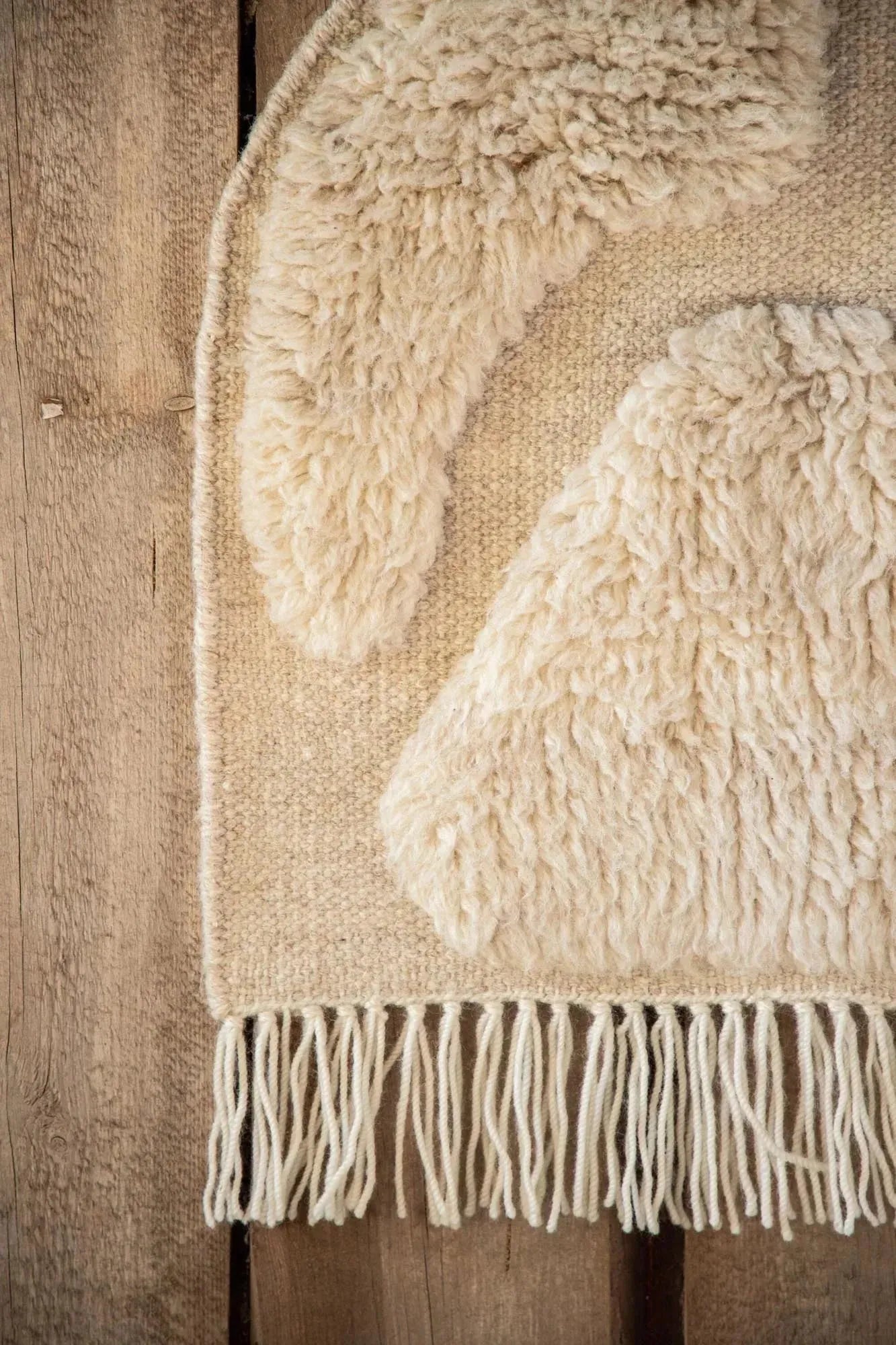 Jakobsö Deko von Vind: Zeitlose Eleganz für Ihr Interieur.