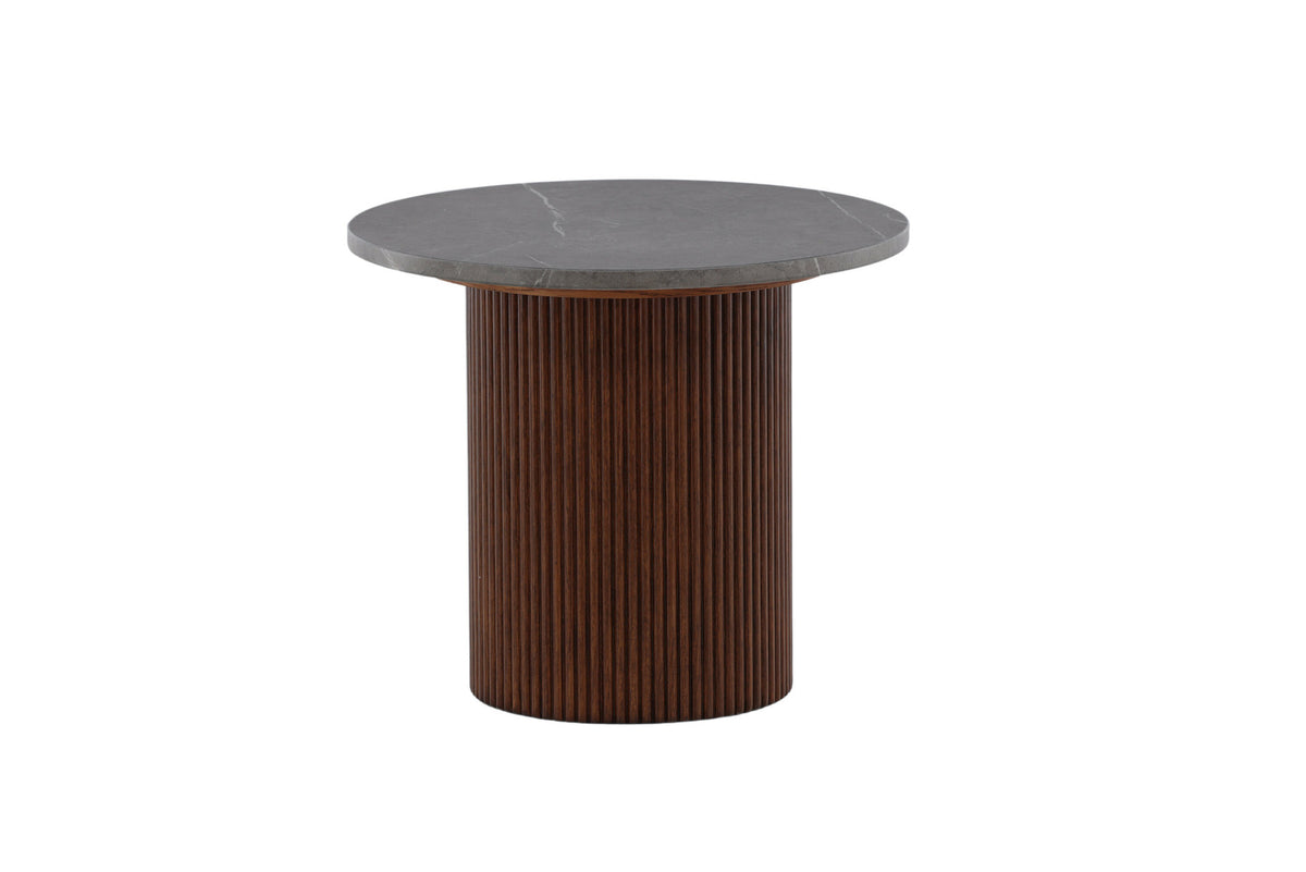 Härön Beistelltisch in Nussbaum präsentiert im Onlineshop von KAQTU Design AG. Beistelltisch ist von Vind