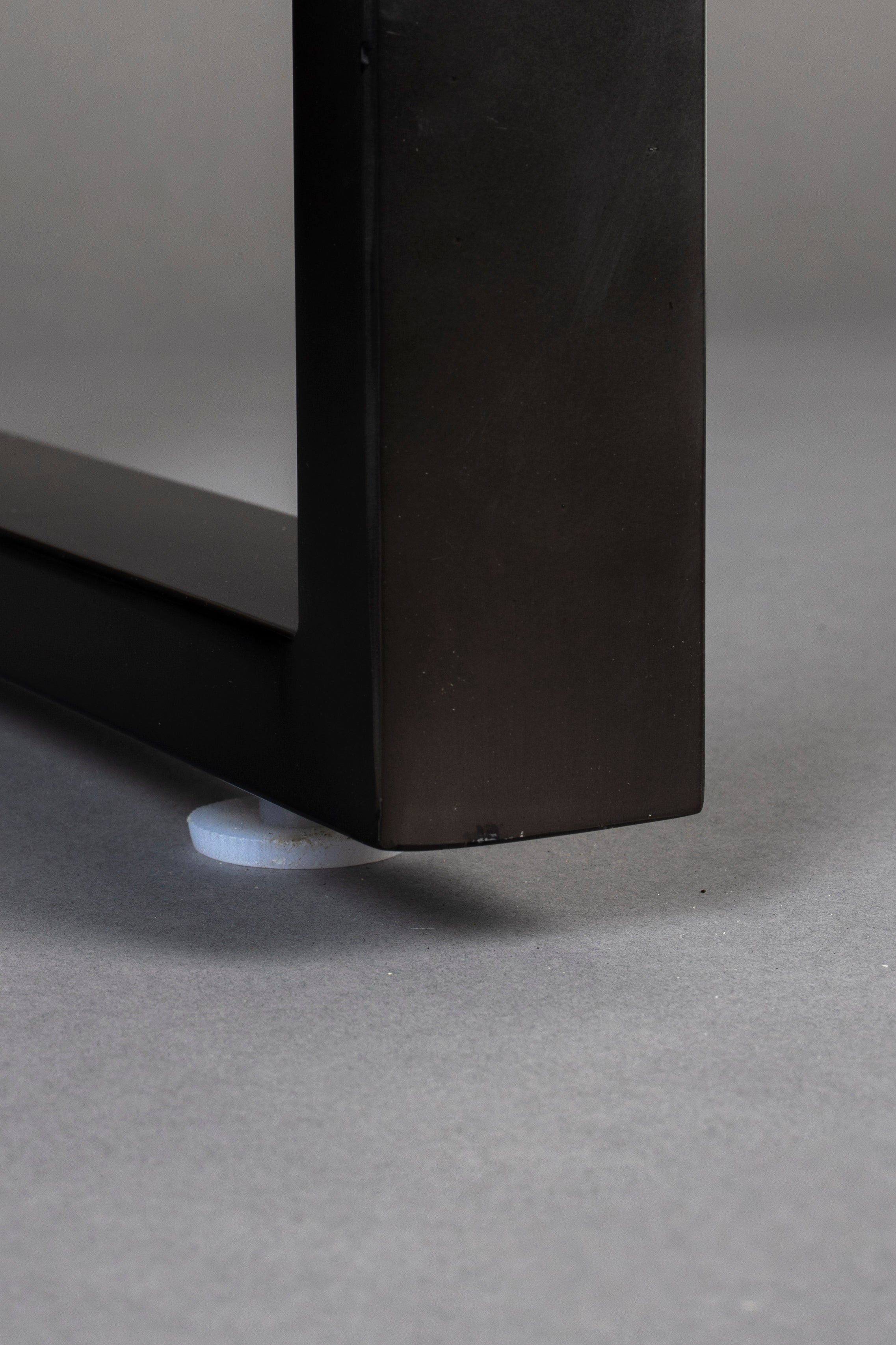 Schrank Coals Low in  präsentiert im Onlineshop von KAQTU Design AG. Cabinet ist von Dutchbone