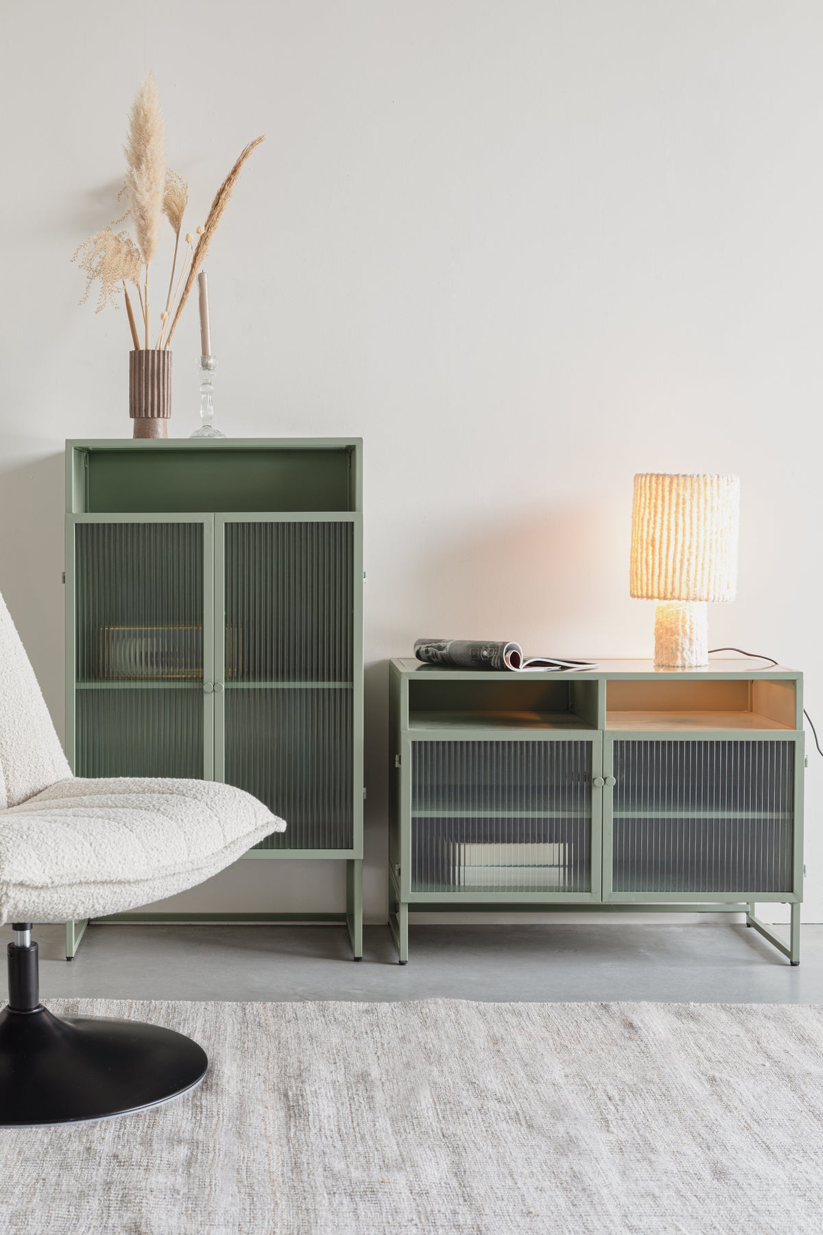 Cabinet Herbe Large in Grün präsentiert im Onlineshop von KAQTU Design AG. Cabinet ist von White Label Living