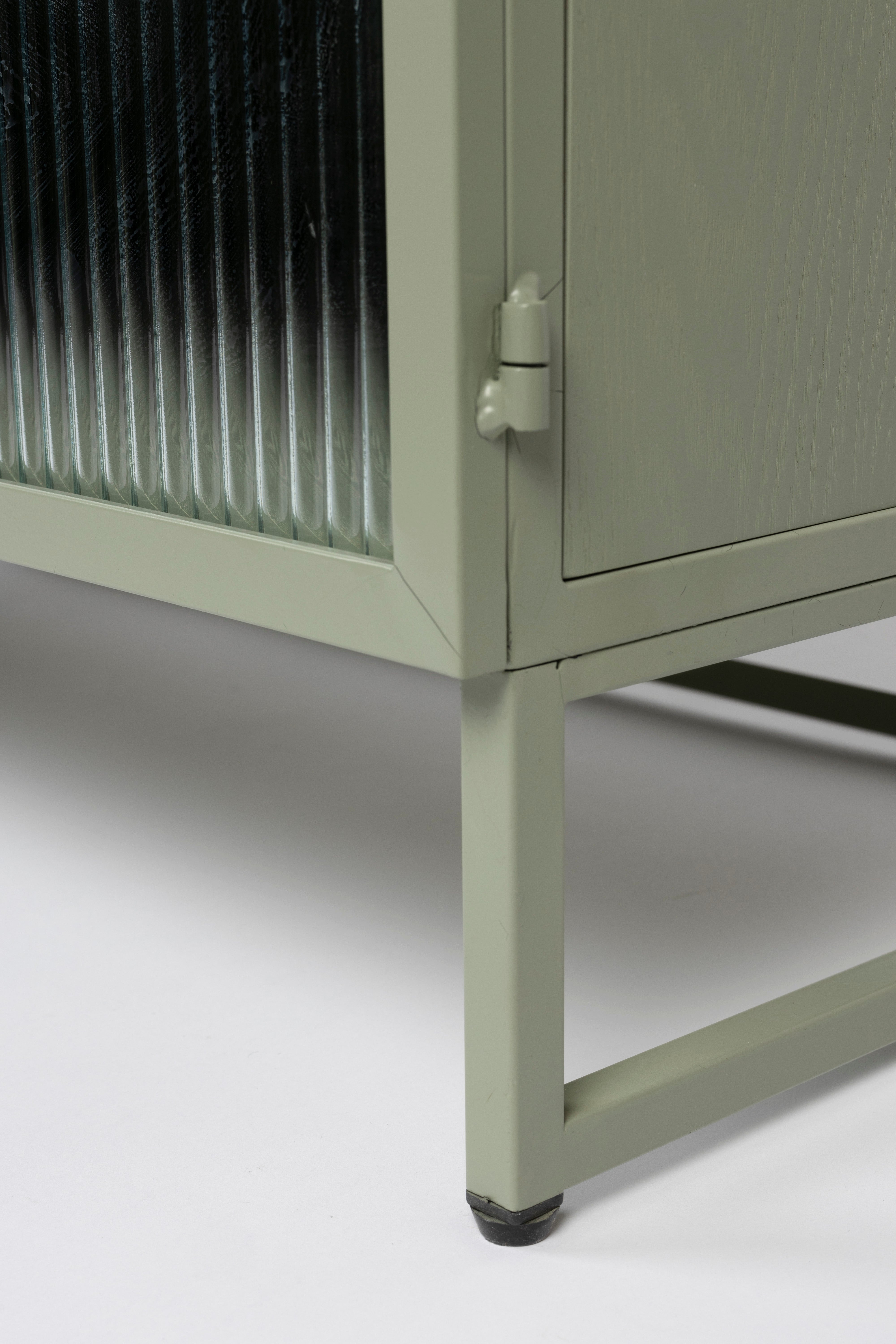 Cabinet Herbe Medium in Grün präsentiert im Onlineshop von KAQTU Design AG. Cabinet ist von White Label Living