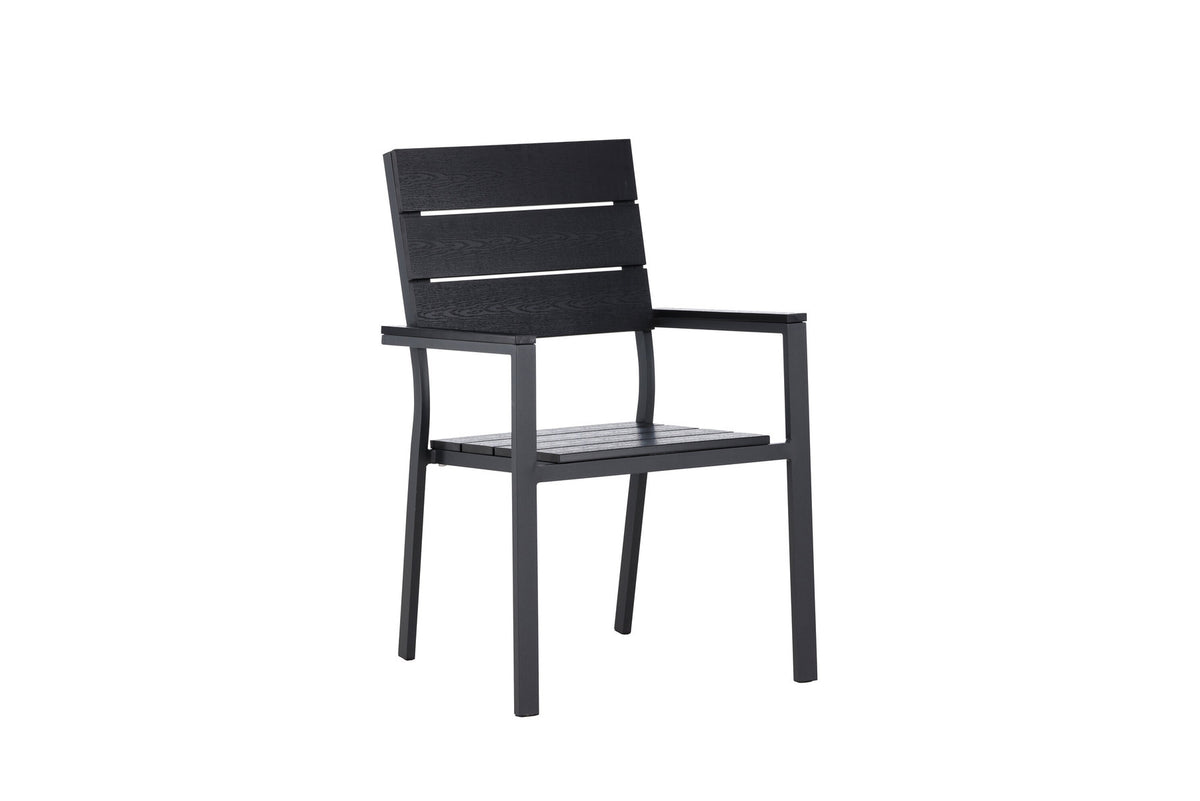 Levels Gartenstuhl in Schwarz präsentiert im Onlineshop von KAQTU Design AG. Gartenstuhl mit Armlehnen ist von Venture Home