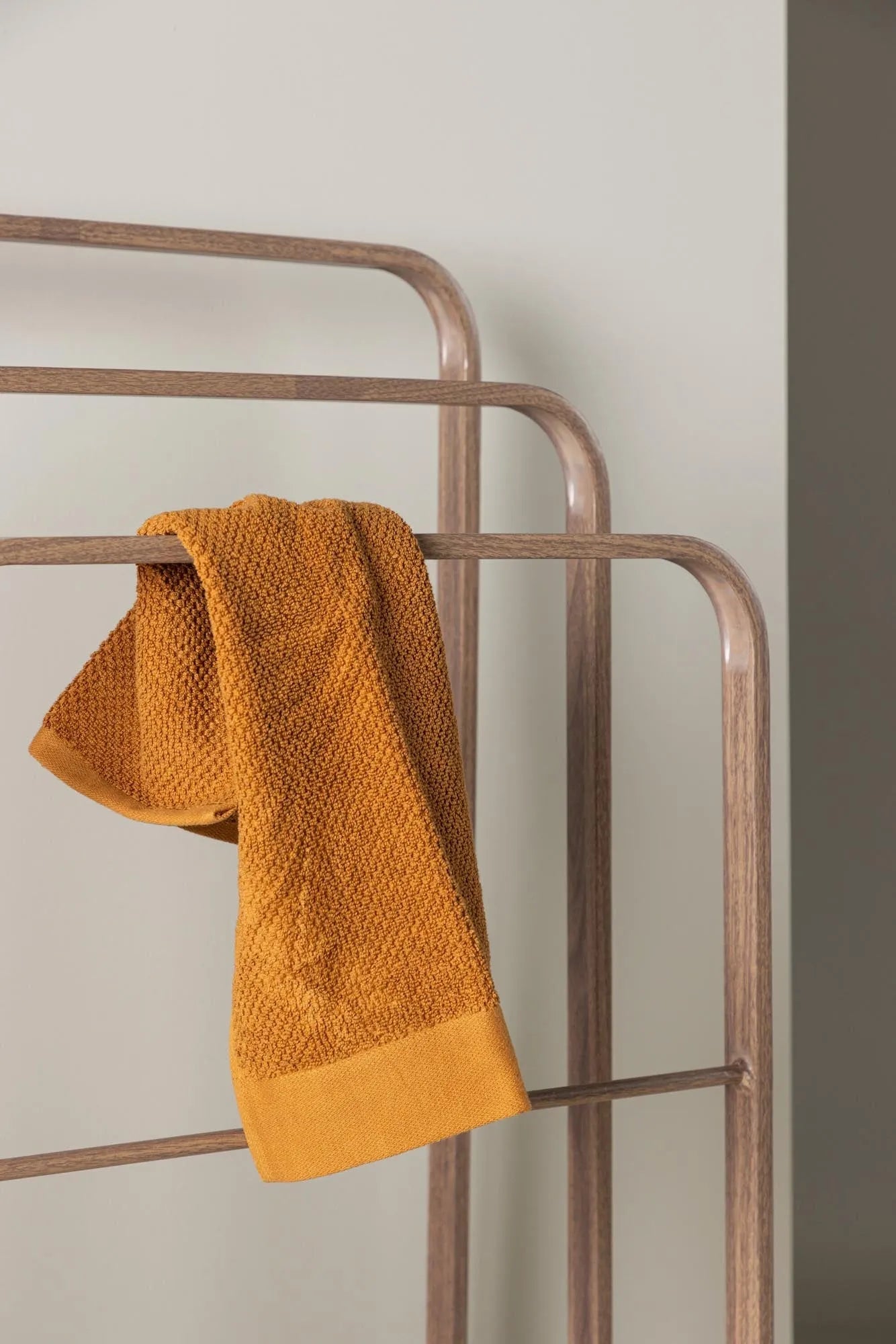 Drammen Hänger von Vind: Elegante Lösung für Ihre Garderobe.