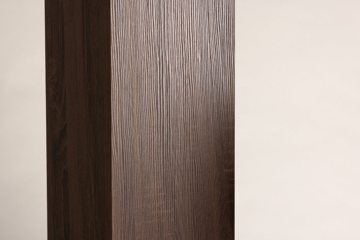 Ramsvik Sockel in Braun präsentiert im Onlineshop von KAQTU Design AG. Beistelltisch ist von Vind