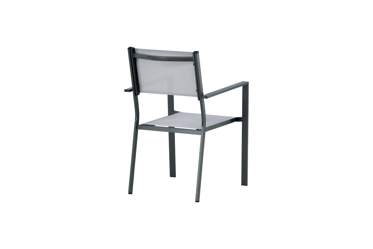 Copacabana Stapelstuhl in Grau präsentiert im Onlineshop von KAQTU Design AG. Gartenstuhl mit Armlehnen ist von Venture Home