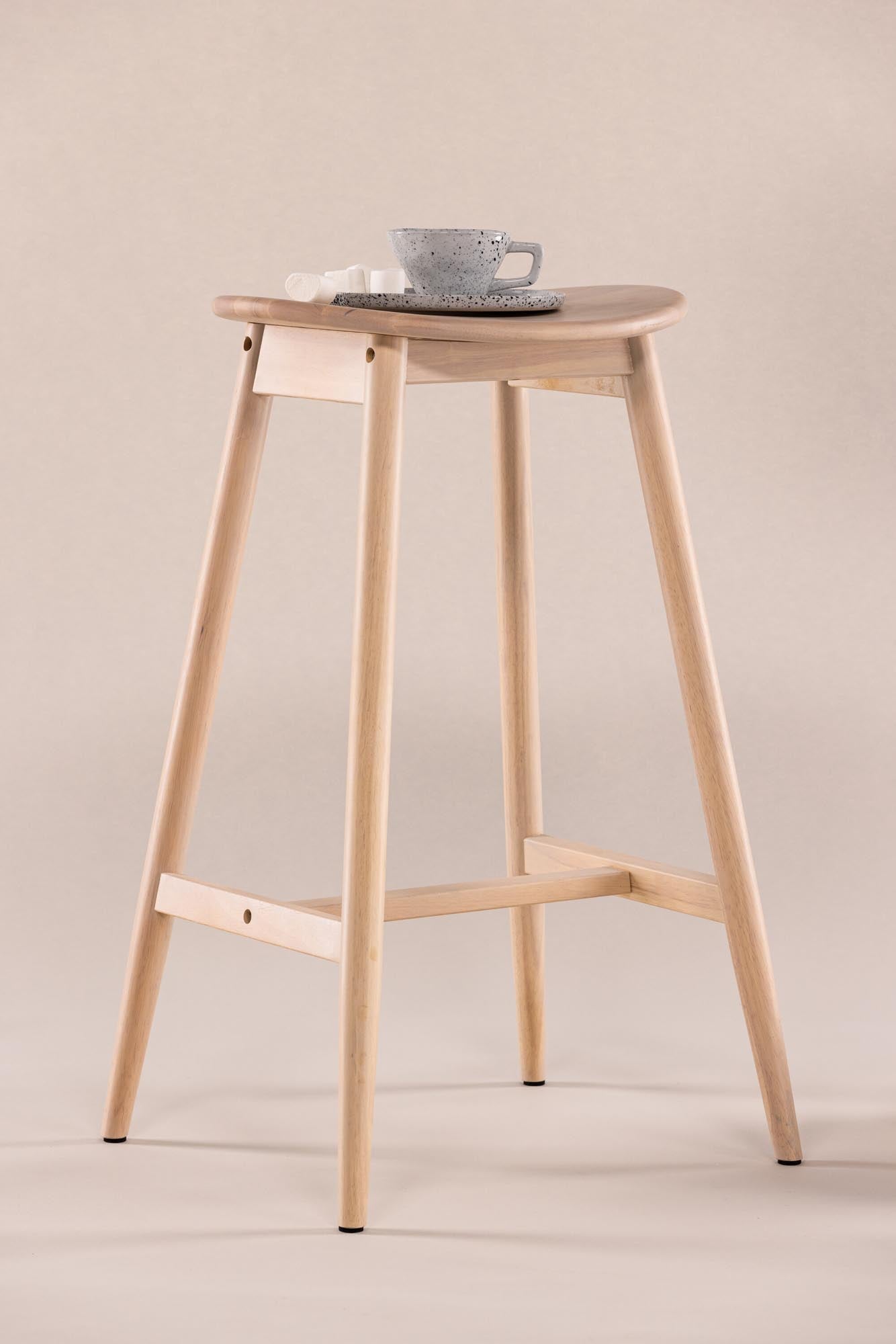 Orust Barstuhl von Vind: Modernes Design trifft auf höchsten Komfort.