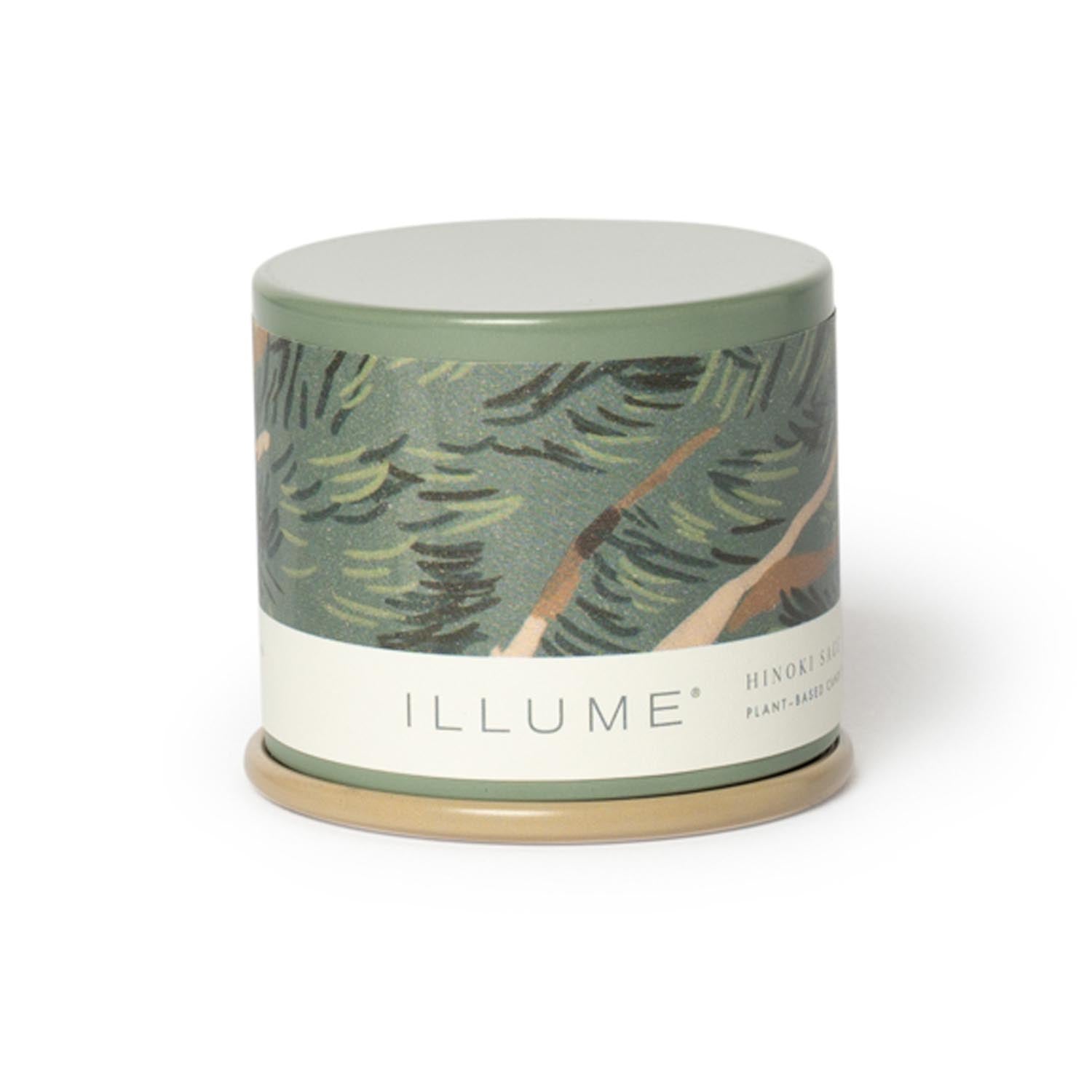 Hinoki Sage Demi Vanity Tin Kerze, Grün, in Grün präsentiert im Onlineshop von KAQTU Design AG. Duftkerze ist von Illume