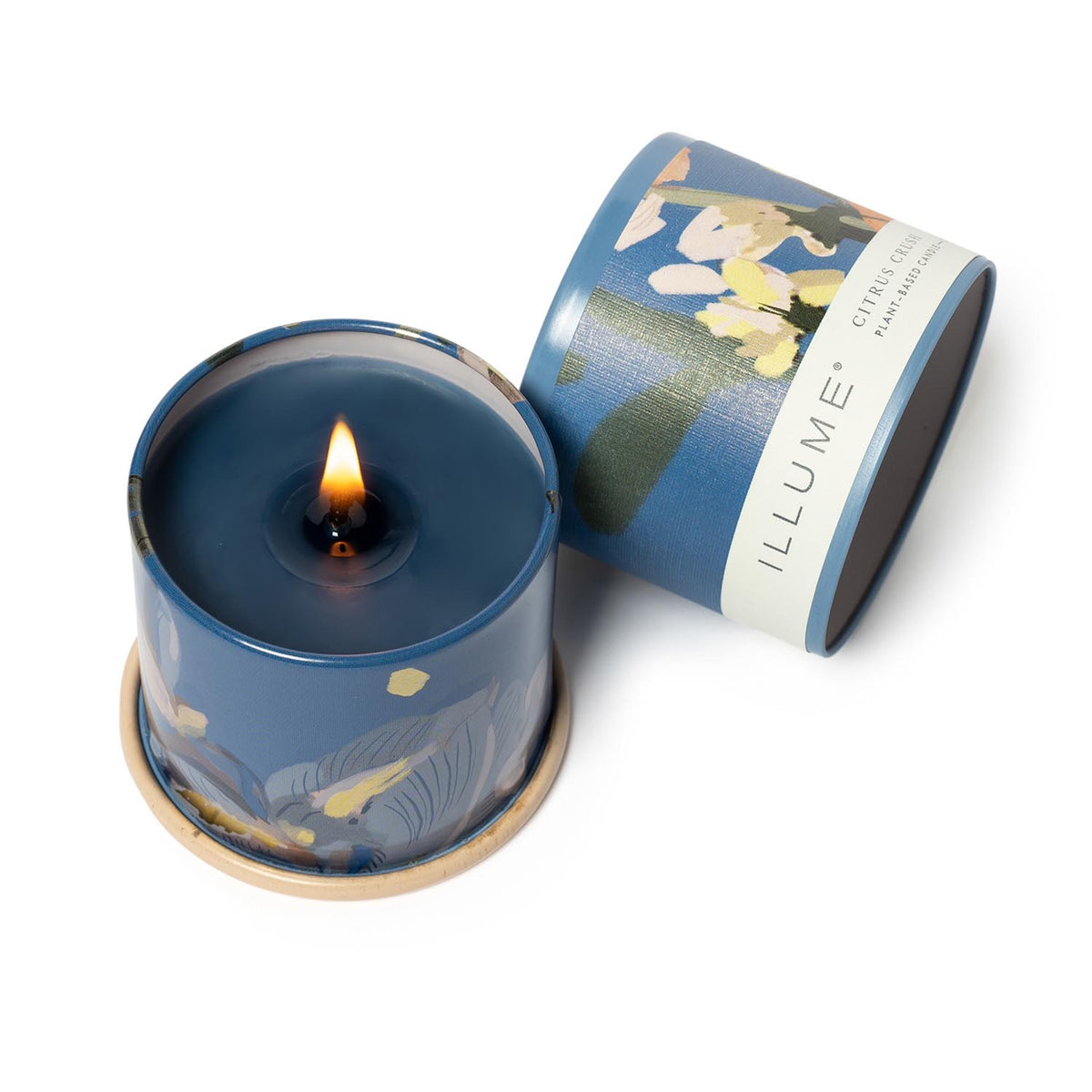 Citrus Crush Demi Vanity Tin Kerze, Blau, in Blau präsentiert im Onlineshop von KAQTU Design AG. Duftkerze ist von Illume