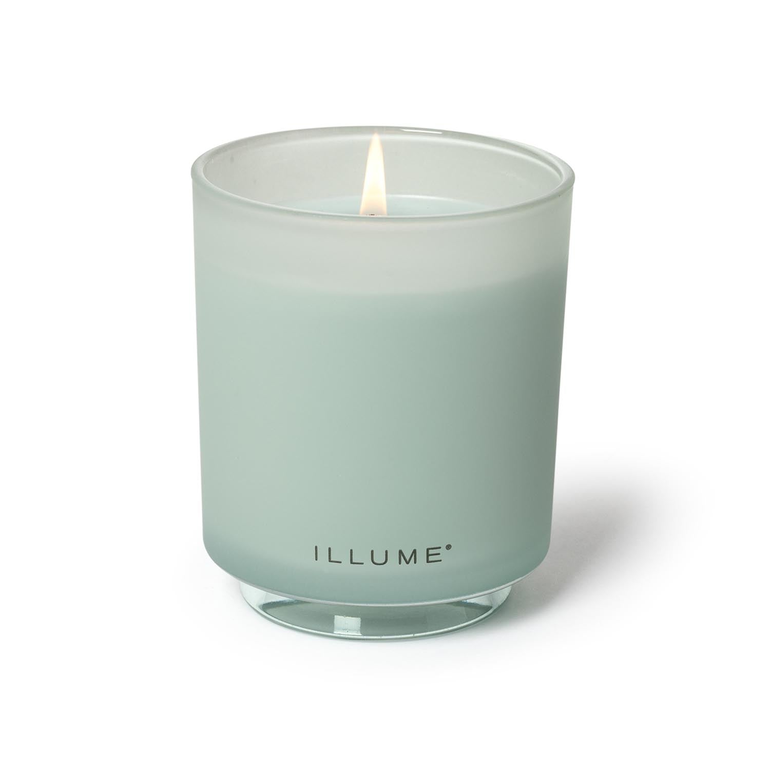 Fresh Sea Salt Box Glass Candle, Blau, in Blau präsentiert im Onlineshop von KAQTU Design AG. Duftkerze ist von Illume