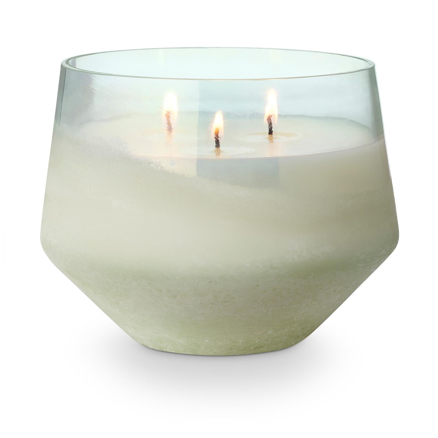 Fresh Sea Salt Baltic Glas Duftkerze, Blau, in Blau präsentiert im Onlineshop von KAQTU Design AG. Duftkerze ist von Illume