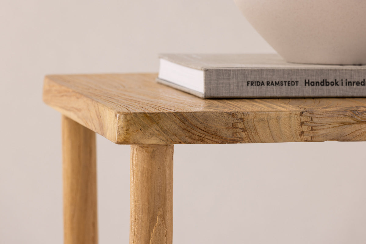 Noster Ottoman / Pouf in Natur präsentiert im Onlineshop von KAQTU Design AG. Hocker ist von Vind