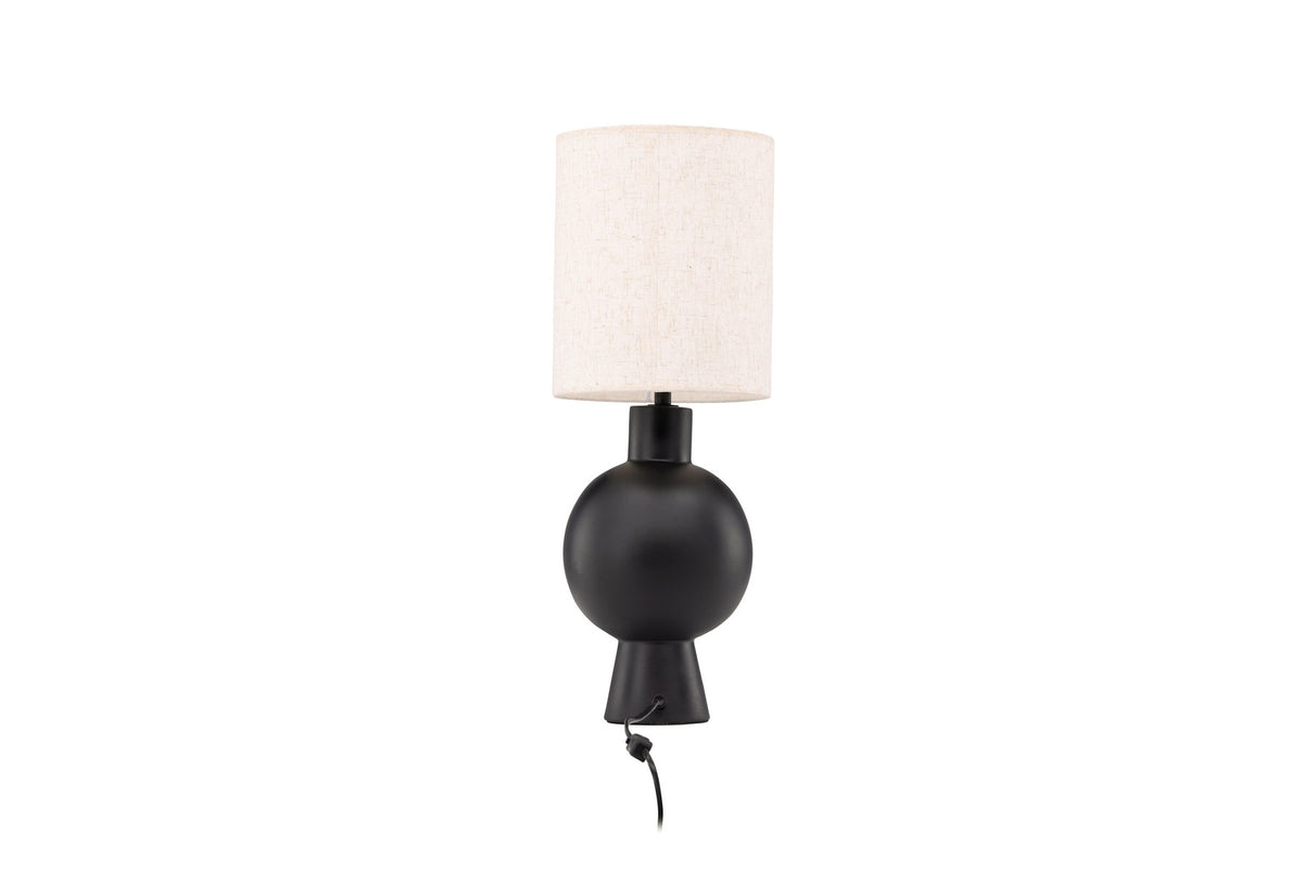 Mysterna Tischleuchte in Schwarz präsentiert im Onlineshop von KAQTU Design AG. Tischleuchte ist von Vind