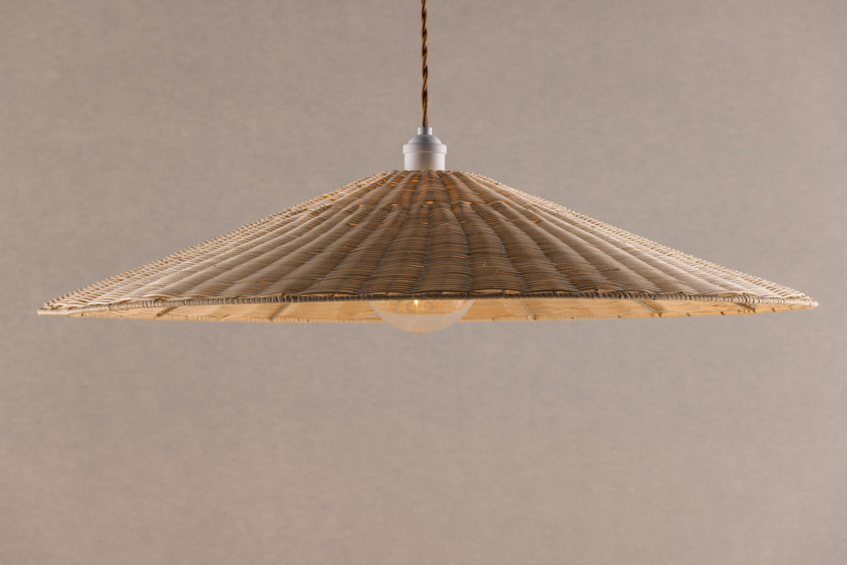 Herrestad Pendelleuchte in Natur präsentiert im Onlineshop von KAQTU Design AG. Pendelleuchte ist von Vind
