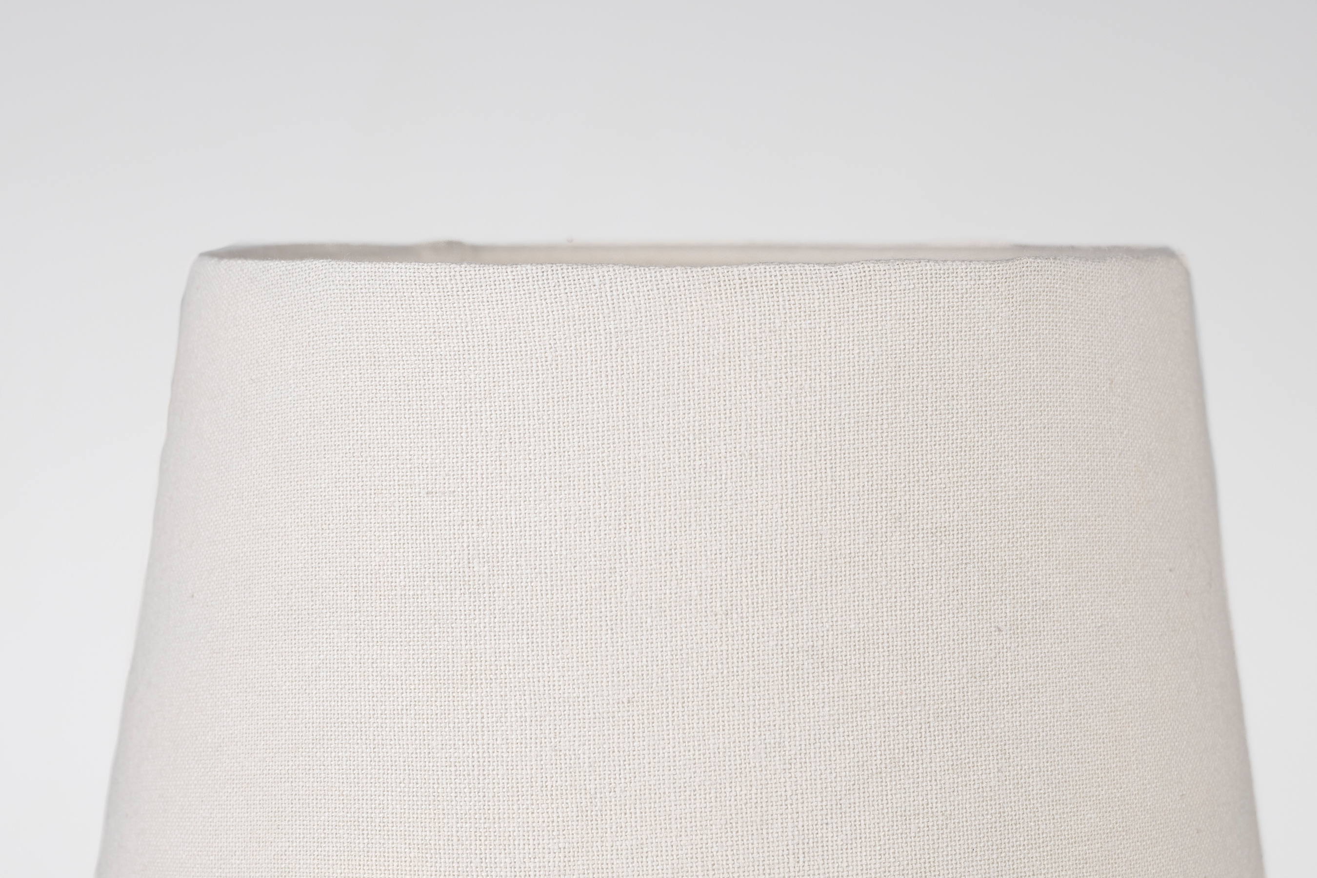 Tischleuchte AYSA in Schwarz präsentiert im Onlineshop von KAQTU Design AG. Tischleuchte ist von White Label Living