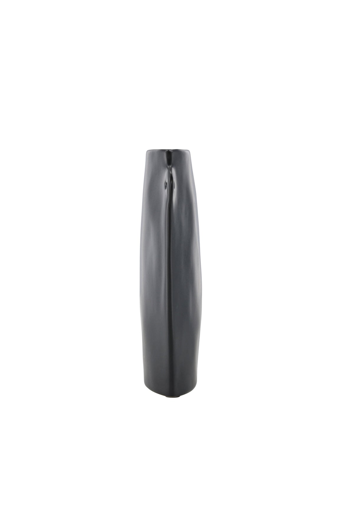Schwarze Hie Vase von Venture Home aus Steinzeug mit schmaler Öffnung und zwei seitlichen Griffen, freigestellt fotografiert.