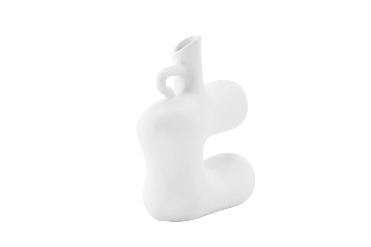 Weisse Vase Dity aus Steinzeug mit schmaler Öffnung, schlanker Form und glatter Oberfläche, freigestellt fotografiert.