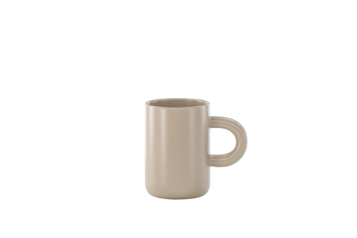 Active Kaffeetasse in Beige präsentiert im Onlineshop von KAQTU Design AG. Kaffeetassen ist von Venture Home
