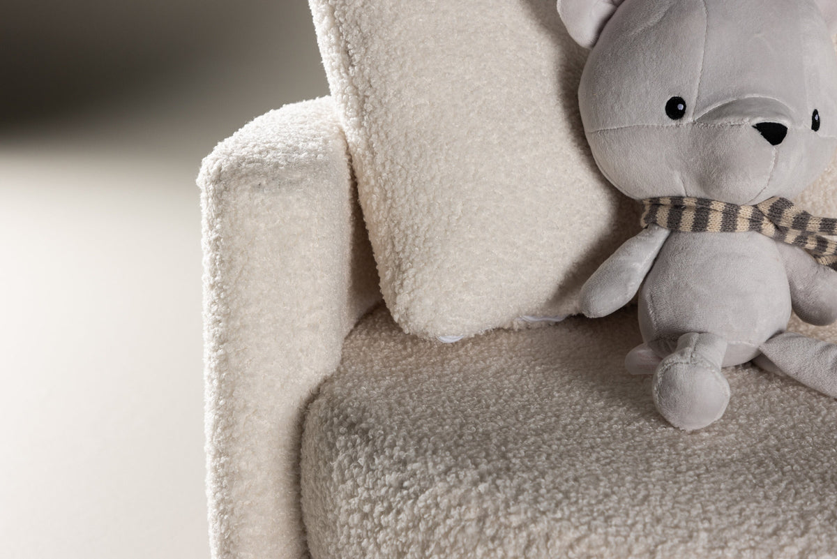 Kelso Kids Sofa in Weiss präsentiert im Onlineshop von KAQTU Design AG. Sofa ist von Venture Home