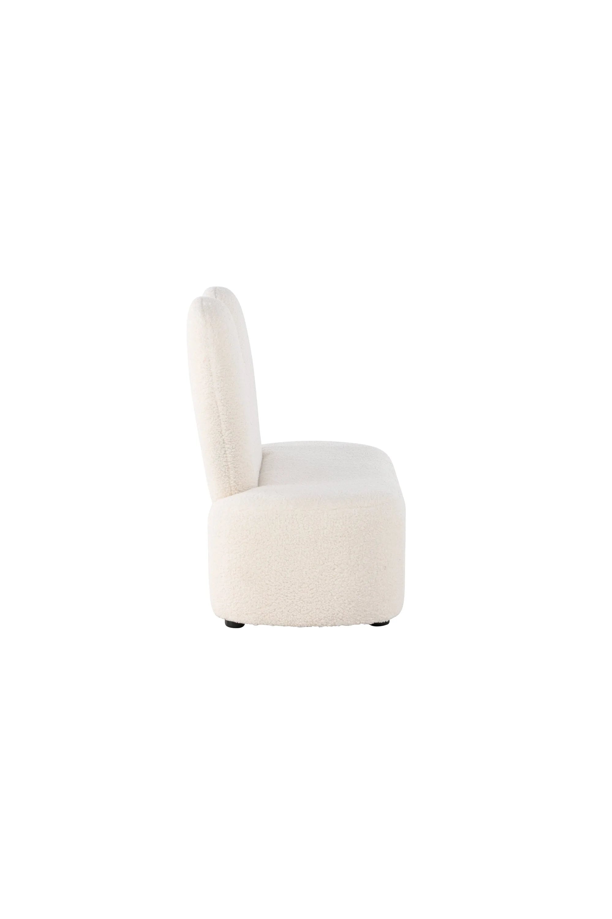 Gemütliches Kindersofa von Venture Home für fantasievolle Abenteuer.