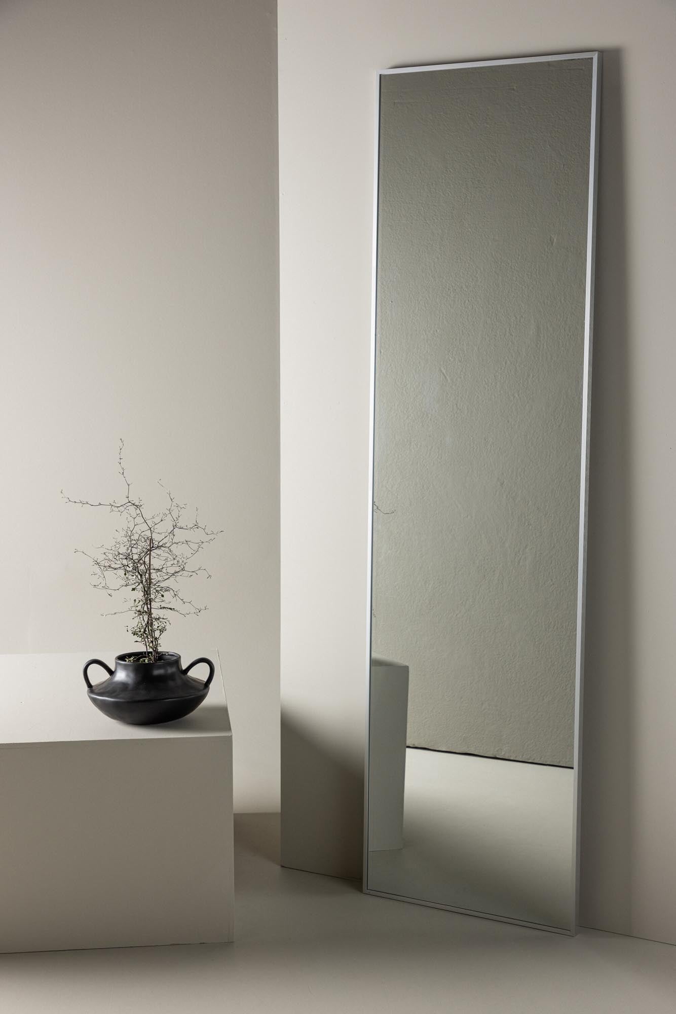 Dalton Spiegel in Silber präsentiert im Onlineshop von KAQTU Design AG. Spiegel ist von Venture Home