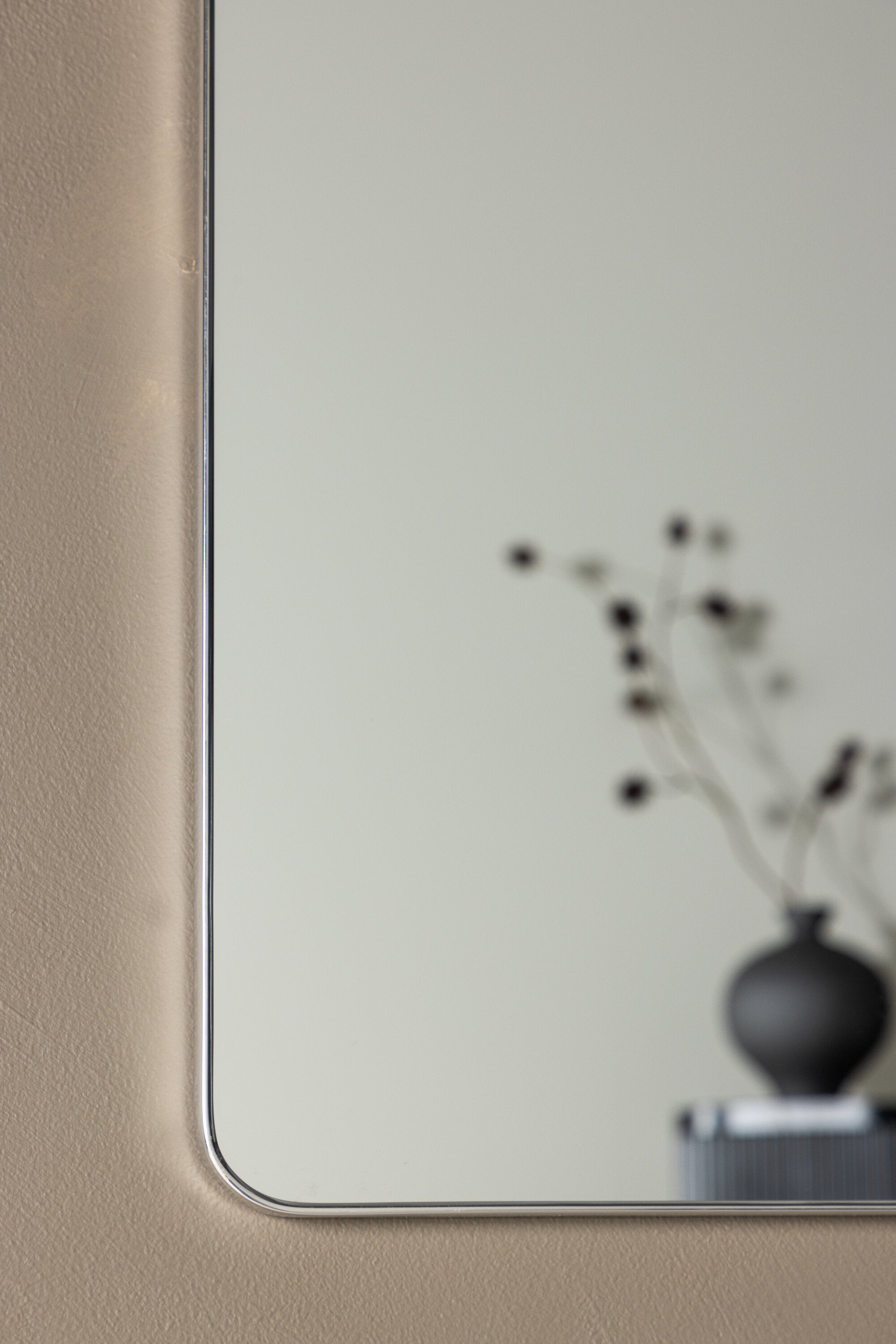 Sarasota Spiegel in Silber präsentiert im Onlineshop von KAQTU Design AG. Spiegel ist von Venture Home