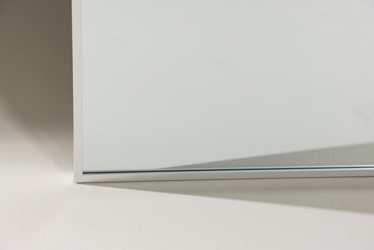 Orlando Spiegel in Silber präsentiert im Onlineshop von KAQTU Design AG. Spiegel ist von Venture Home