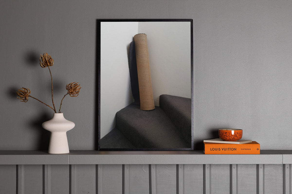 Teppich Poster in Braun präsentiert im Onlineshop von KAQTU Design AG. Bild ist von Venture Home