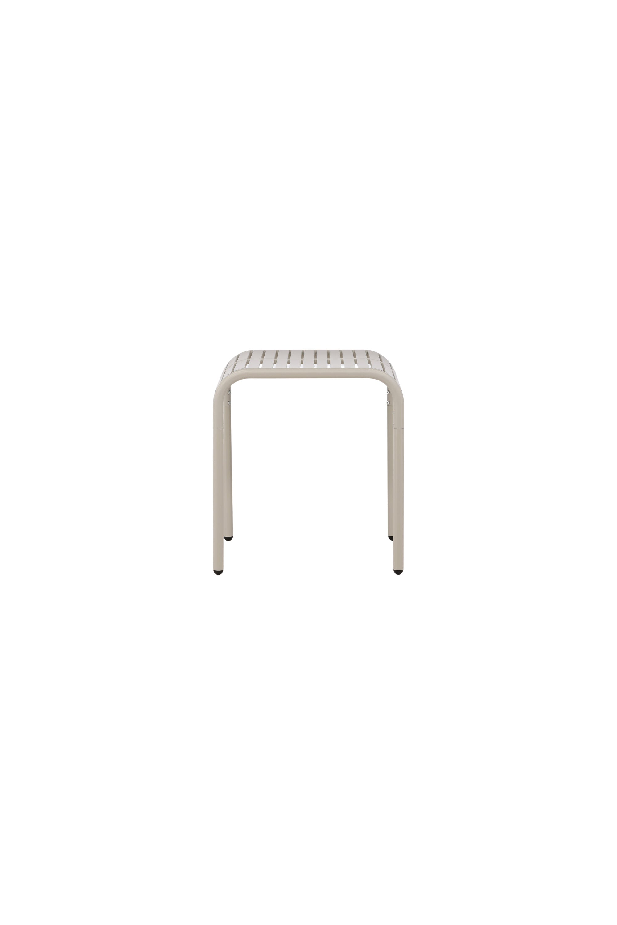 Borneo Beistelltisch in Beige präsentiert im Onlineshop von KAQTU Design AG. Beistelltisch Outdoor ist von Venture Home