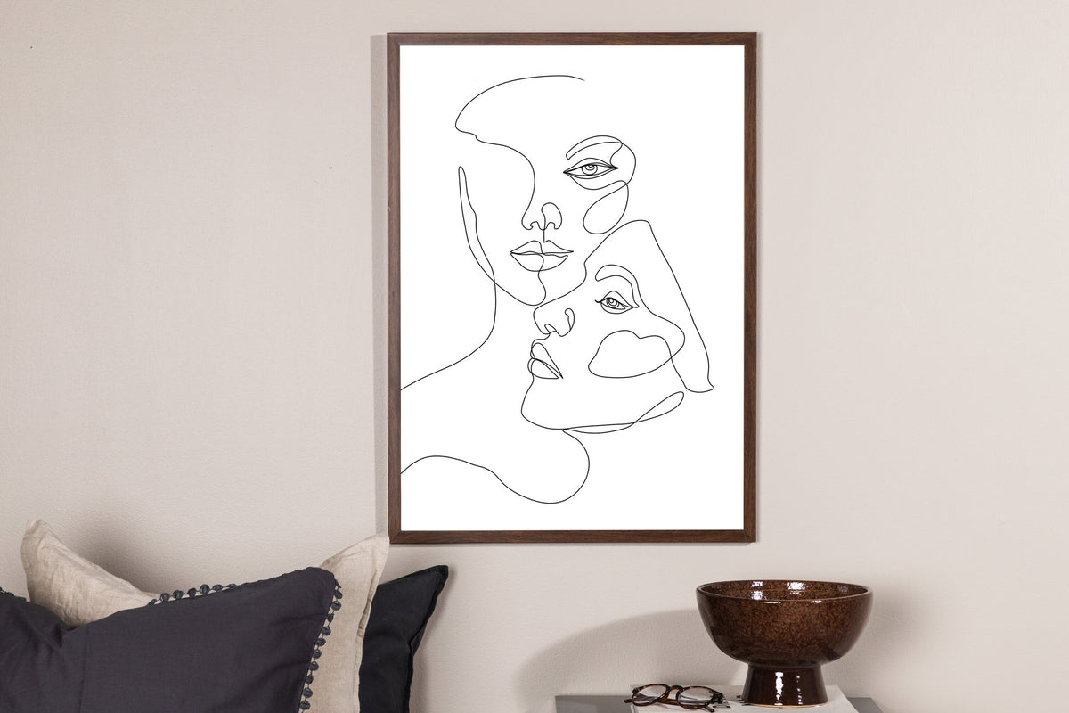 Faces Poster in Weiss präsentiert im Onlineshop von KAQTU Design AG. Bild ist von Venture Home