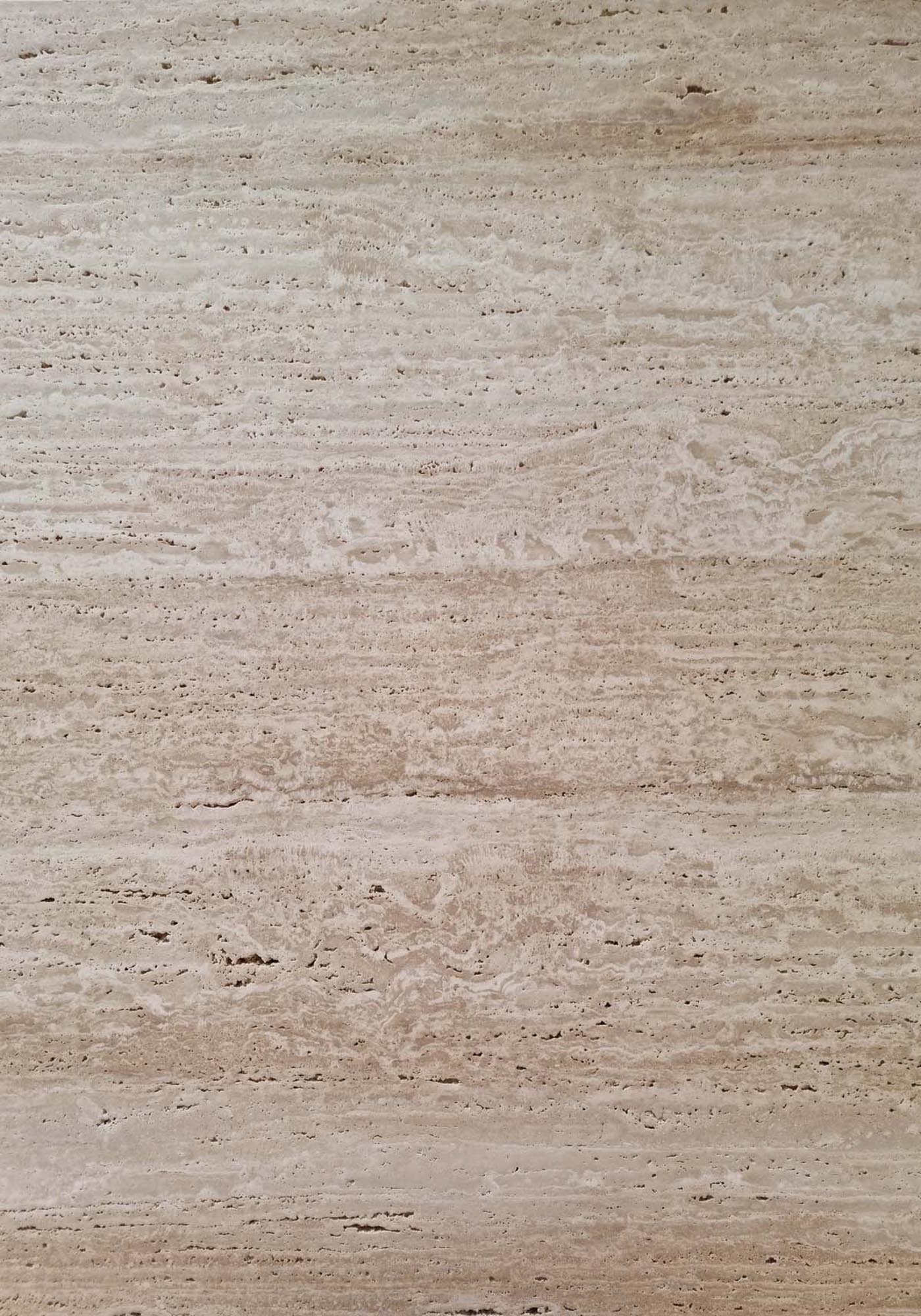 Entdecken Sie das Stone Wall Poster von Venture Home – ein stilvolles Kunstwerk, das mit sanften Beigetönen und hochwertigem Papier Eleganz in Ihr Zuhause bringt.