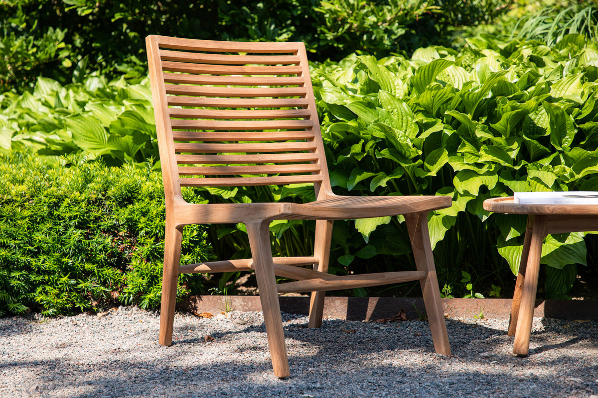 Ribbon Lounger in Natur präsentiert im Onlineshop von KAQTU Design AG. Outdoor-Sessel ist von Venture Home