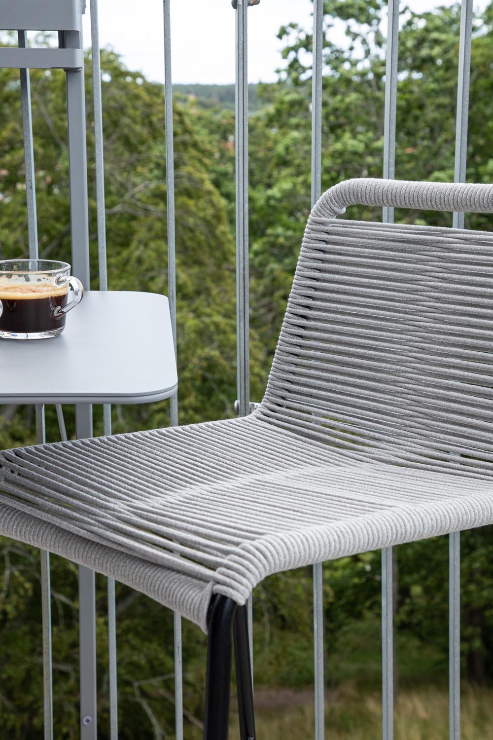Nettan Barstuhl Outdoor in Hellgrau präsentiert im Onlineshop von KAQTU Design AG. Outdoor-Barstuhl ist von Venture Home