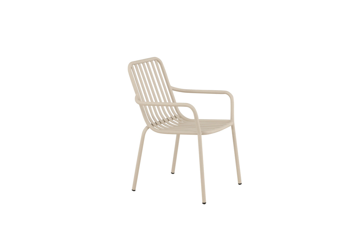 Peking Gartenstuhl in Beige präsentiert im Onlineshop von KAQTU Design AG. Gartenstuhl mit Armlehnen ist von Venture Home
