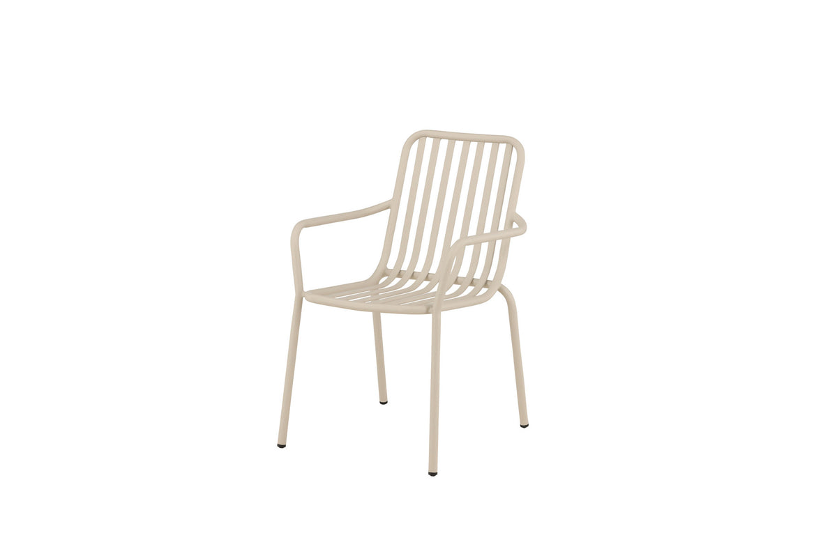 Peking Gartenstuhl in Beige präsentiert im Onlineshop von KAQTU Design AG. Gartenstuhl mit Armlehnen ist von Venture Home