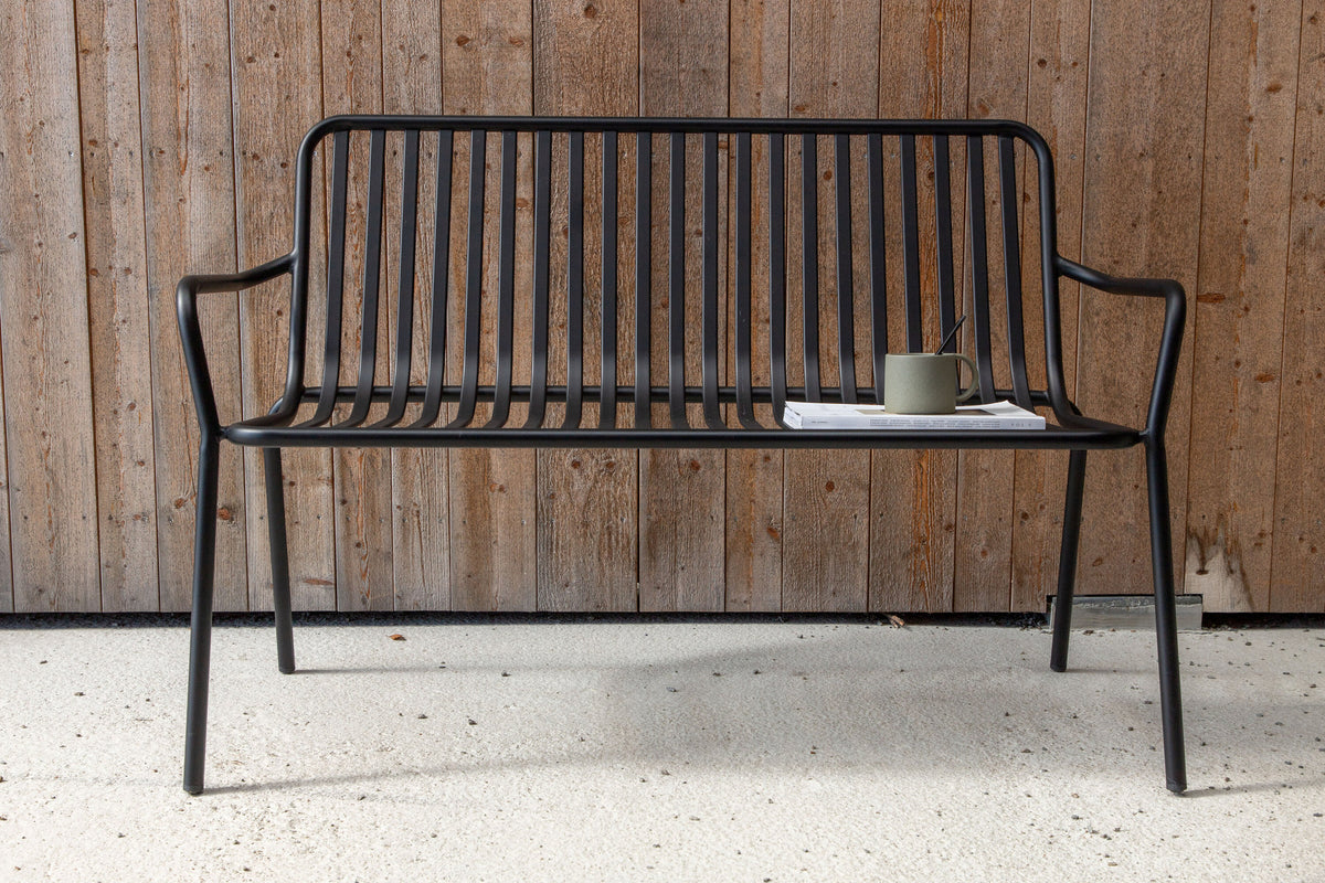 Peking Bank Sofa in Schwarz präsentiert im Onlineshop von KAQTU Design AG. Sitzbank ist von Venture Home