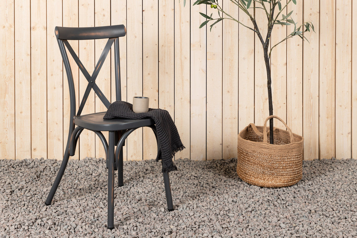 Tablas Stuhl in Dunkelgrau präsentiert im Onlineshop von KAQTU Design AG. Gartenstuhl ist von Venture Home