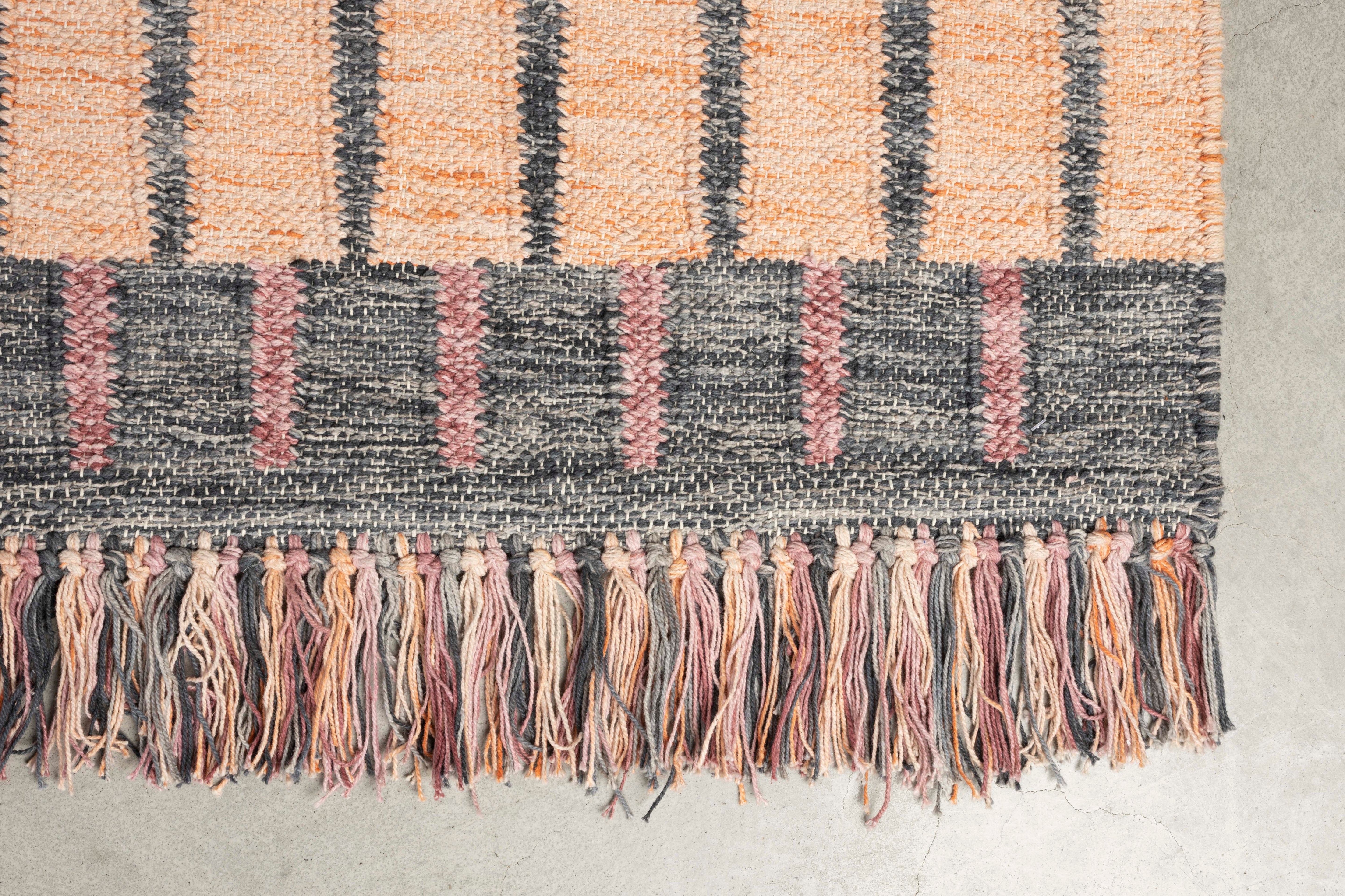 Teppich Hampton in Lilac präsentiert im Onlineshop von KAQTU Design AG. Teppich ist von Dutchbone