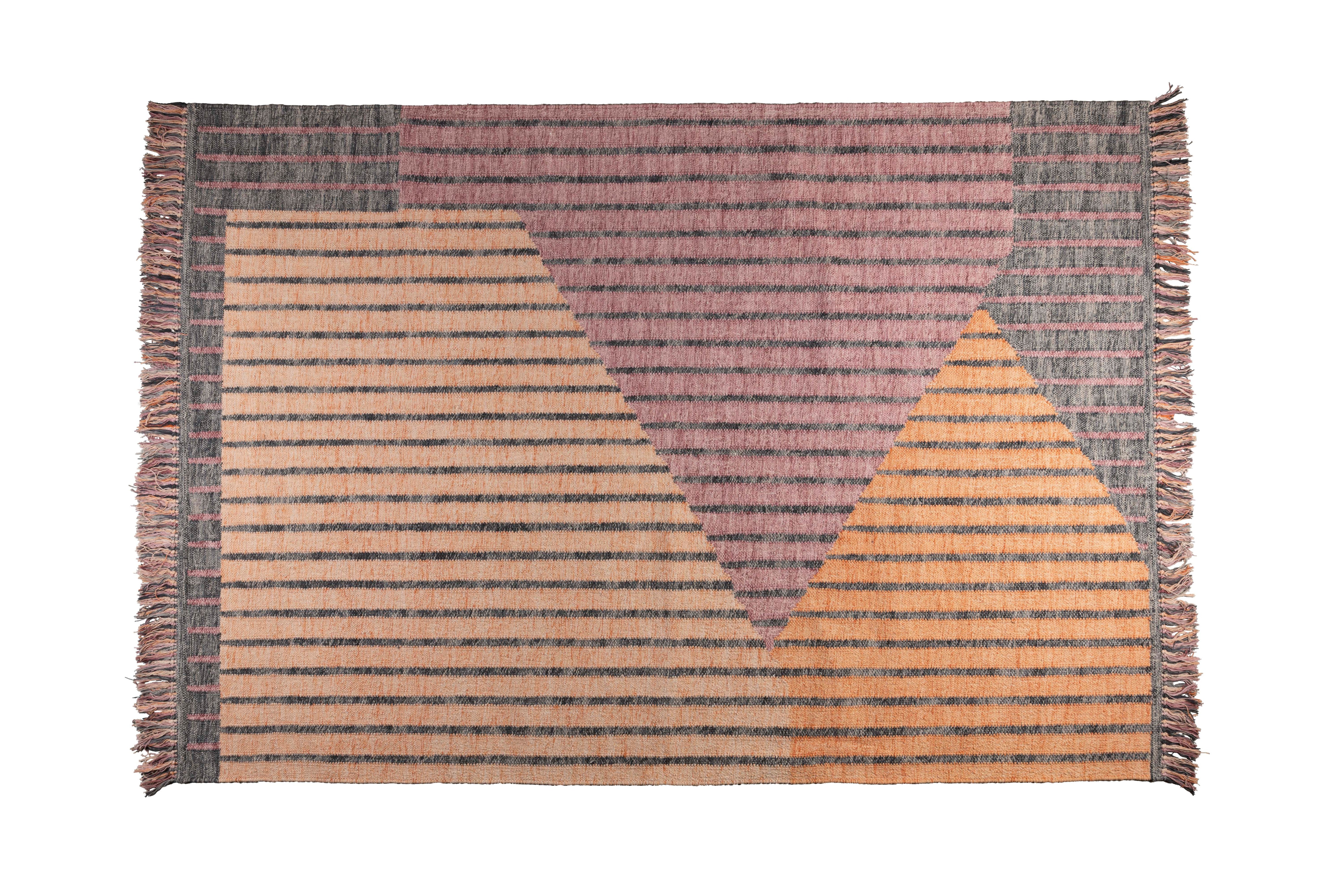 Teppich Hampton in Lilac präsentiert im Onlineshop von KAQTU Design AG. Teppich ist von Dutchbone