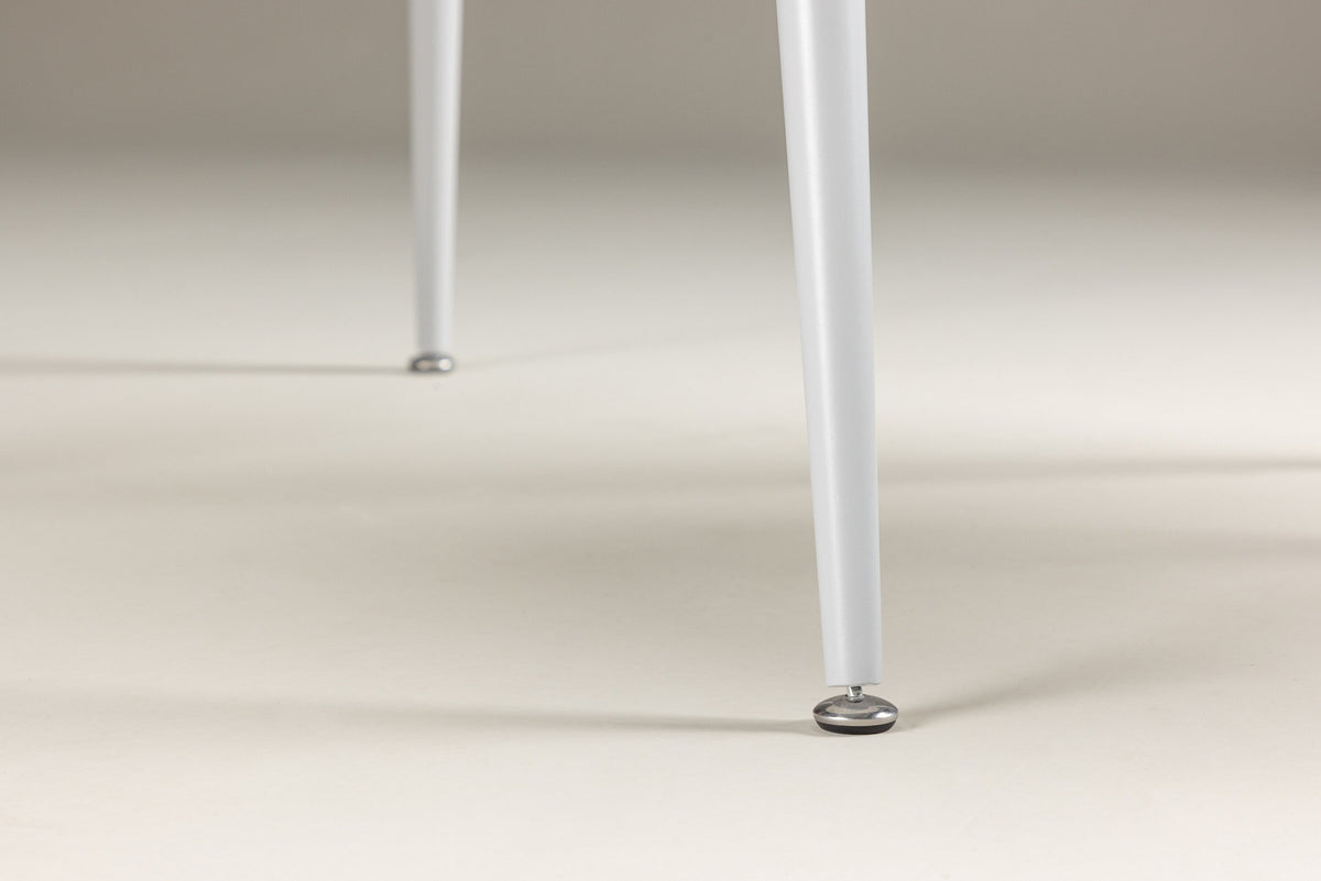 Plaza Tisch in Grau präsentiert im Onlineshop von KAQTU Design AG. Esstisch ist von Venture Home