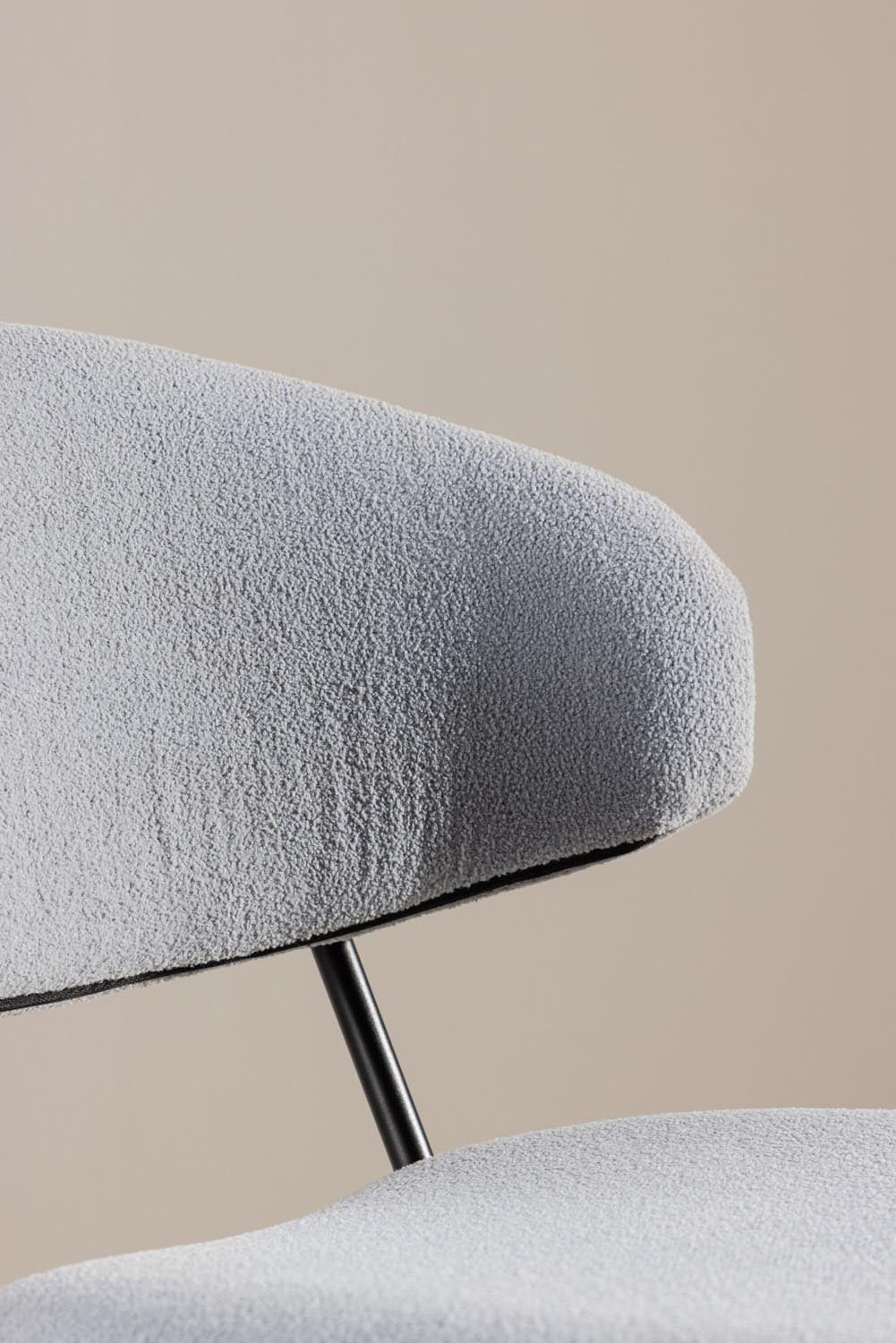 Chico Esszimmerstuhl in Blau präsentiert im Onlineshop von KAQTU Design AG. Schalenstuhl ist von Venture Home