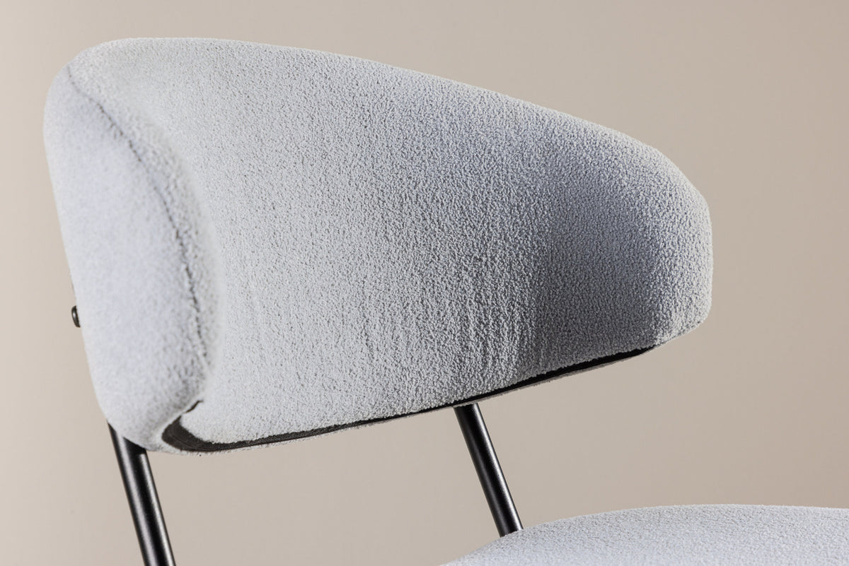 Chico Esszimmerstuhl in Blau präsentiert im Onlineshop von KAQTU Design AG. Schalenstuhl ist von Venture Home