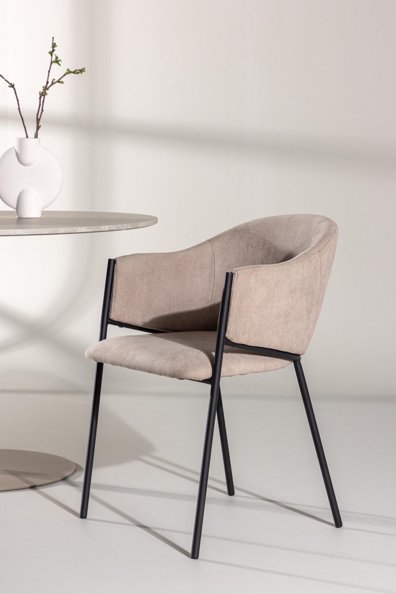 Evelina dining room