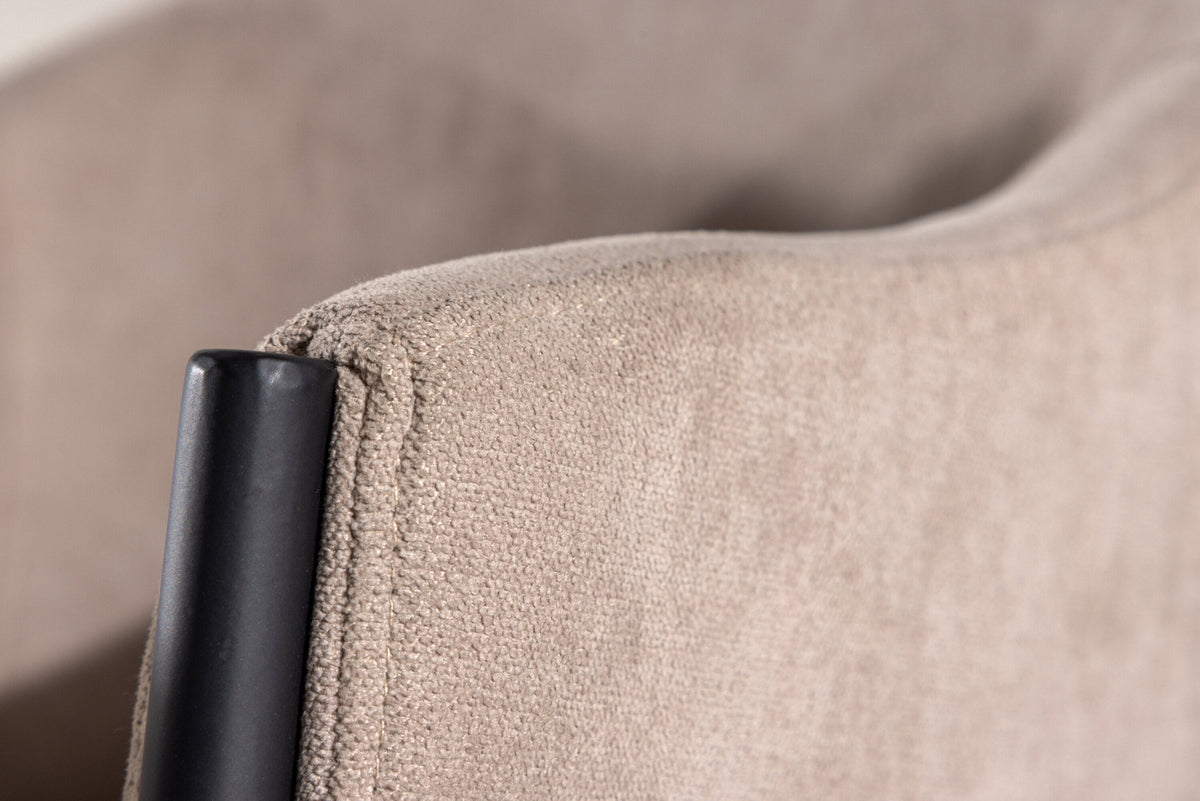 Evelina Esszimmerstuhl in Beige präsentiert im Onlineshop von KAQTU Design AG. Schalenstuhl ist von Venture Home