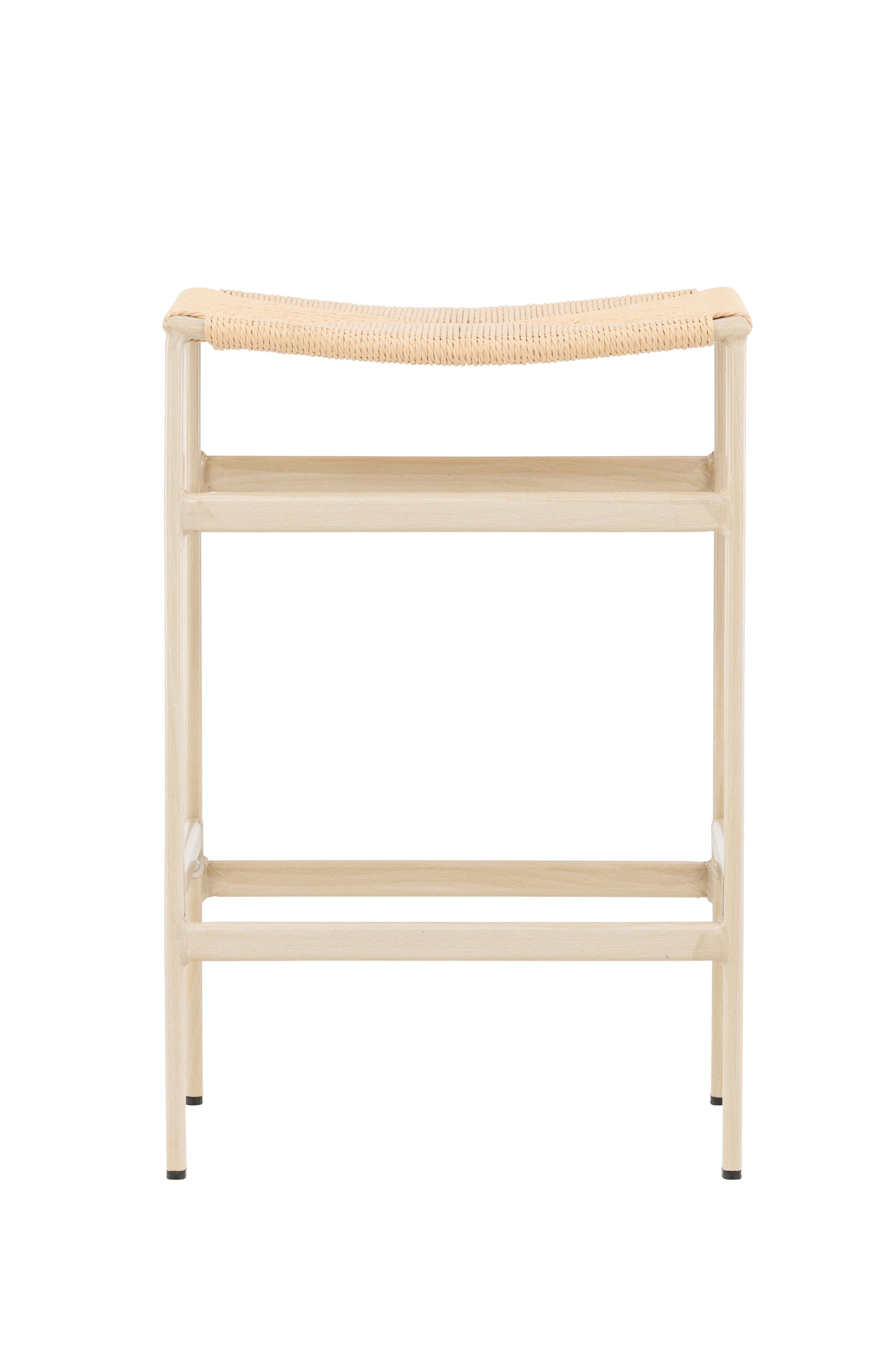 Der Polly Barstuhl vereint Rattan-Sitz und weiße Holzbeine zu einem stilvollen, platzsparenden Design für modernen Boho-Chic.
