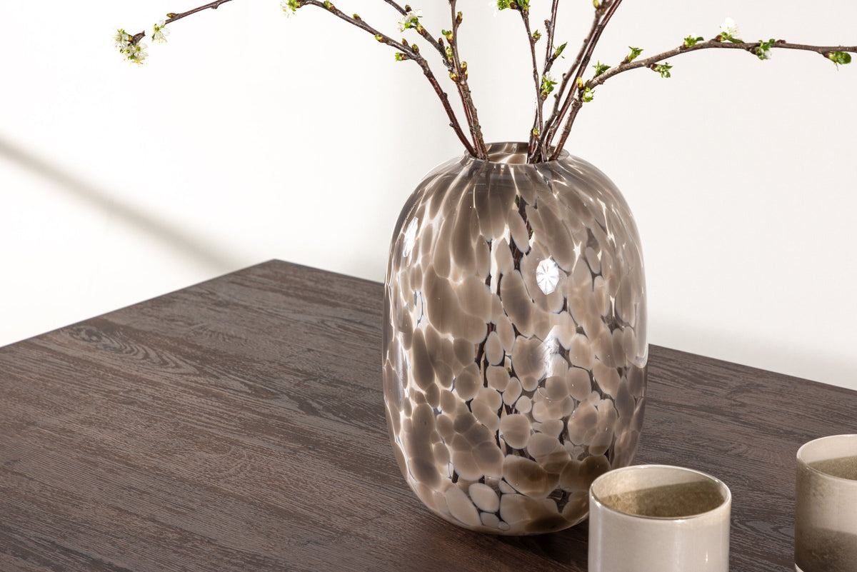 Olivia Esstisch in Mokka präsentiert im Onlineshop von KAQTU Design AG. Esstisch ist von Venture Home